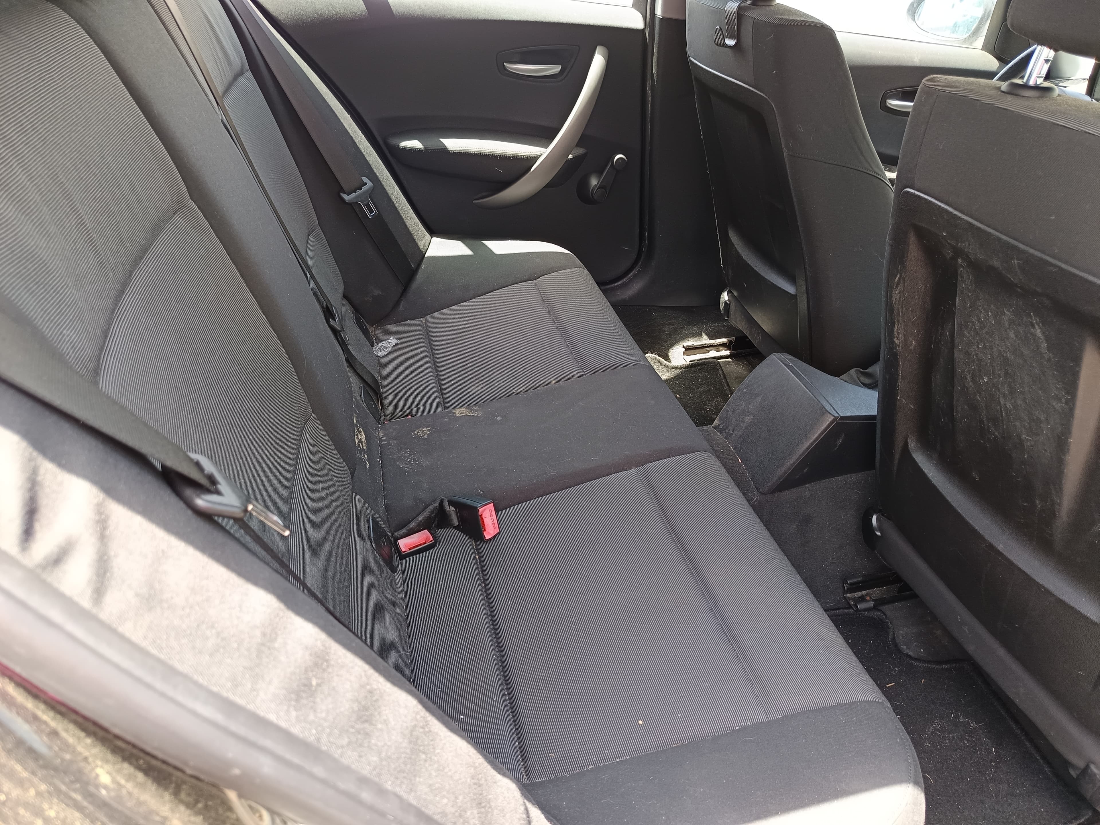 BMW 118 d · Ano 2007 — imagen 21
