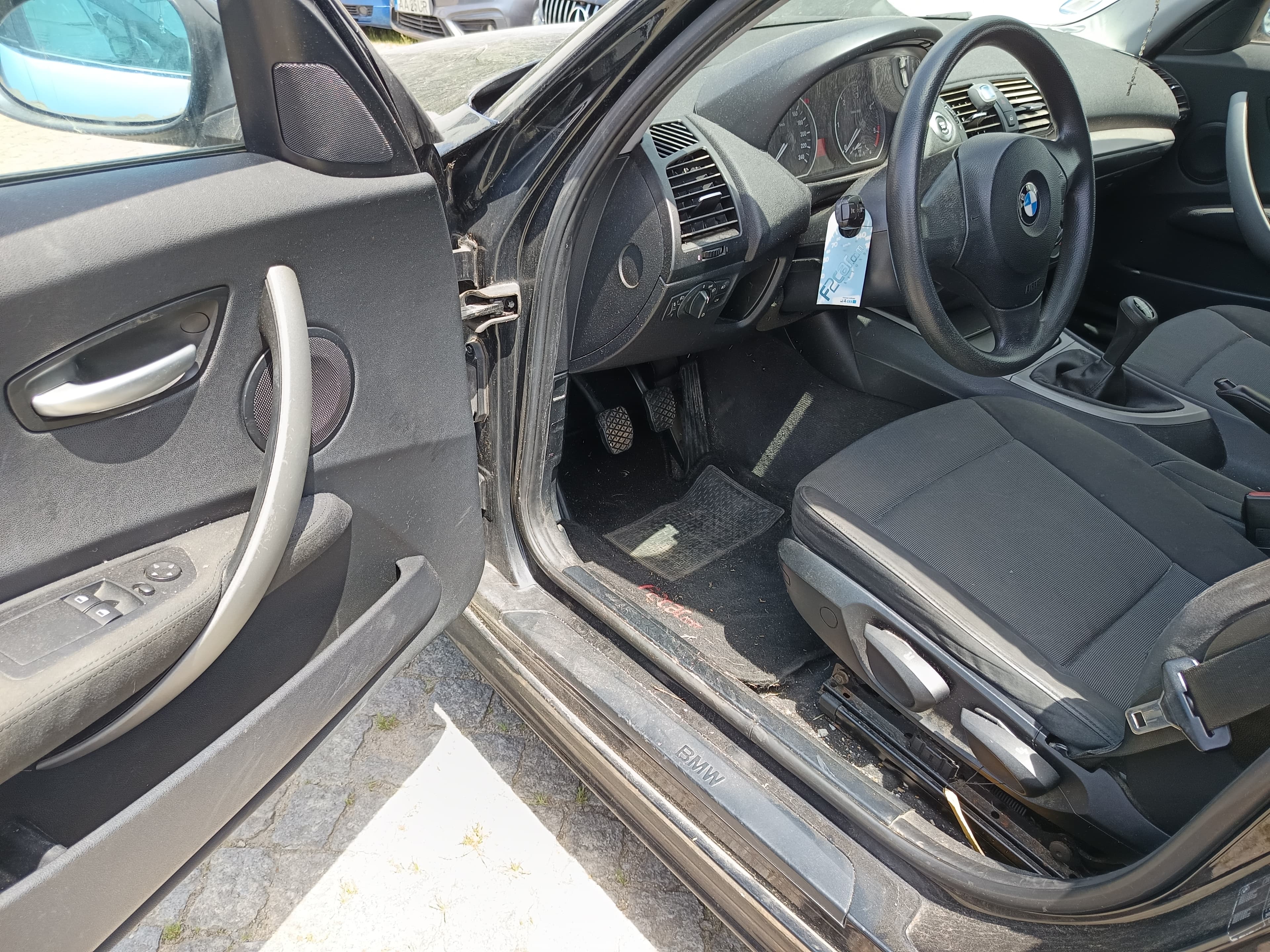 BMW 118 d · Ano 2007 — imagen 28