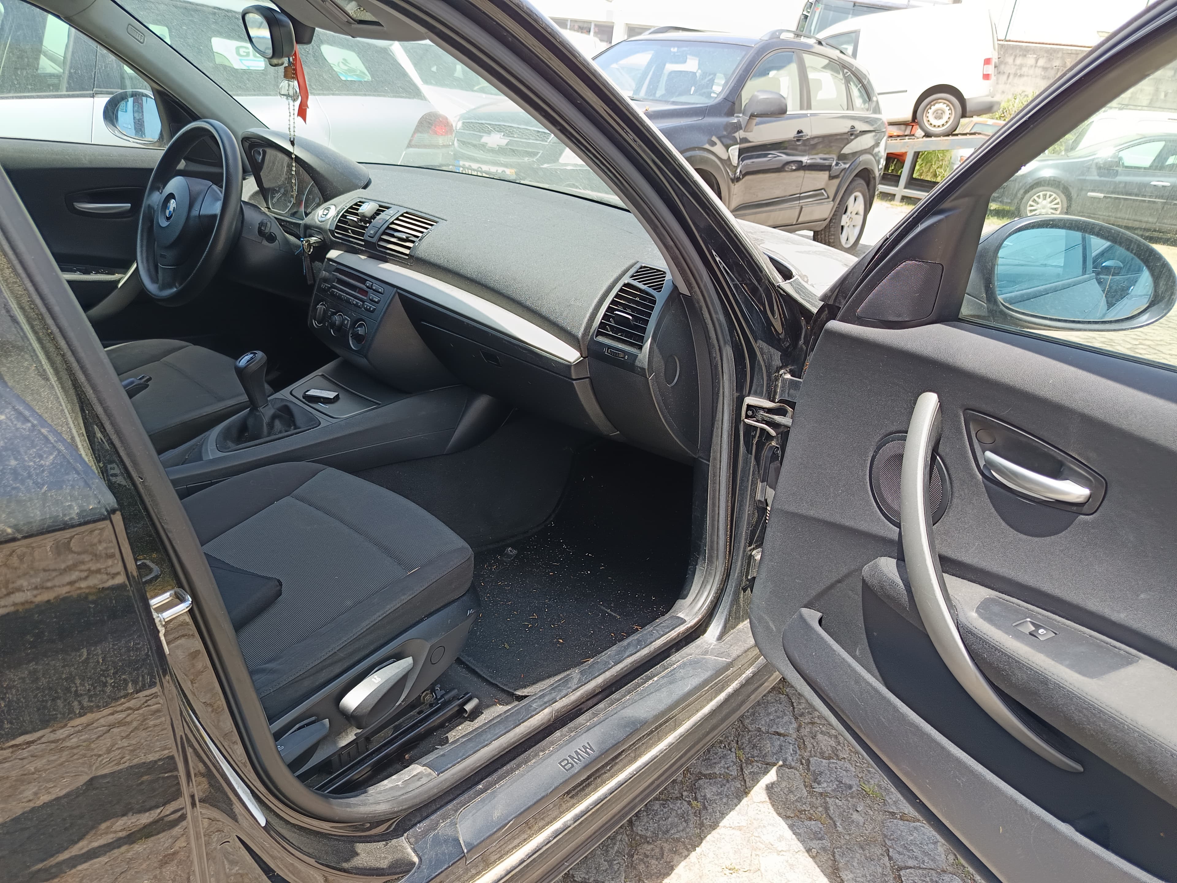 BMW 118 d · Ano 2007 — imagen 22