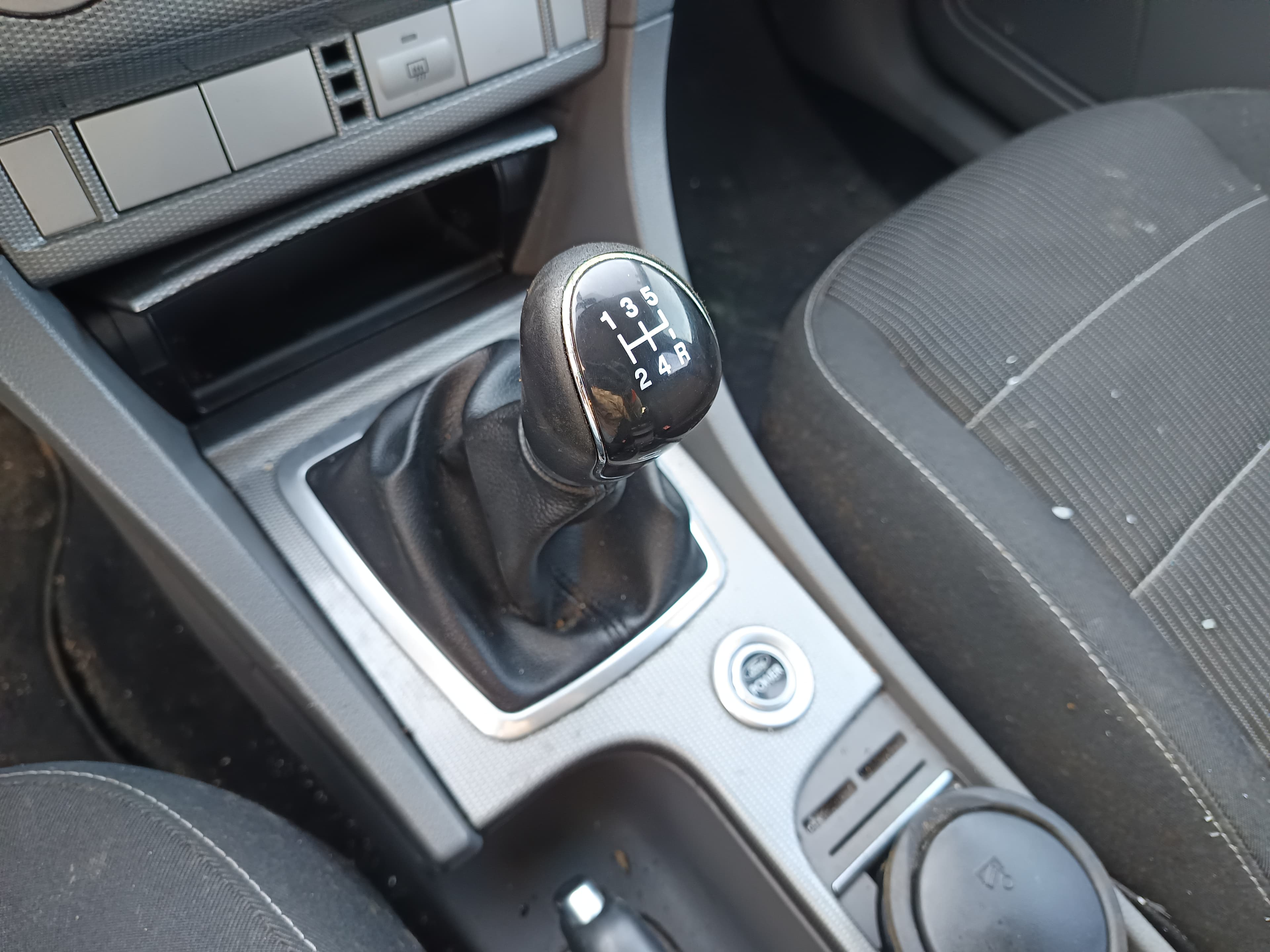 Ford Focus · Ano 2010 — image 35