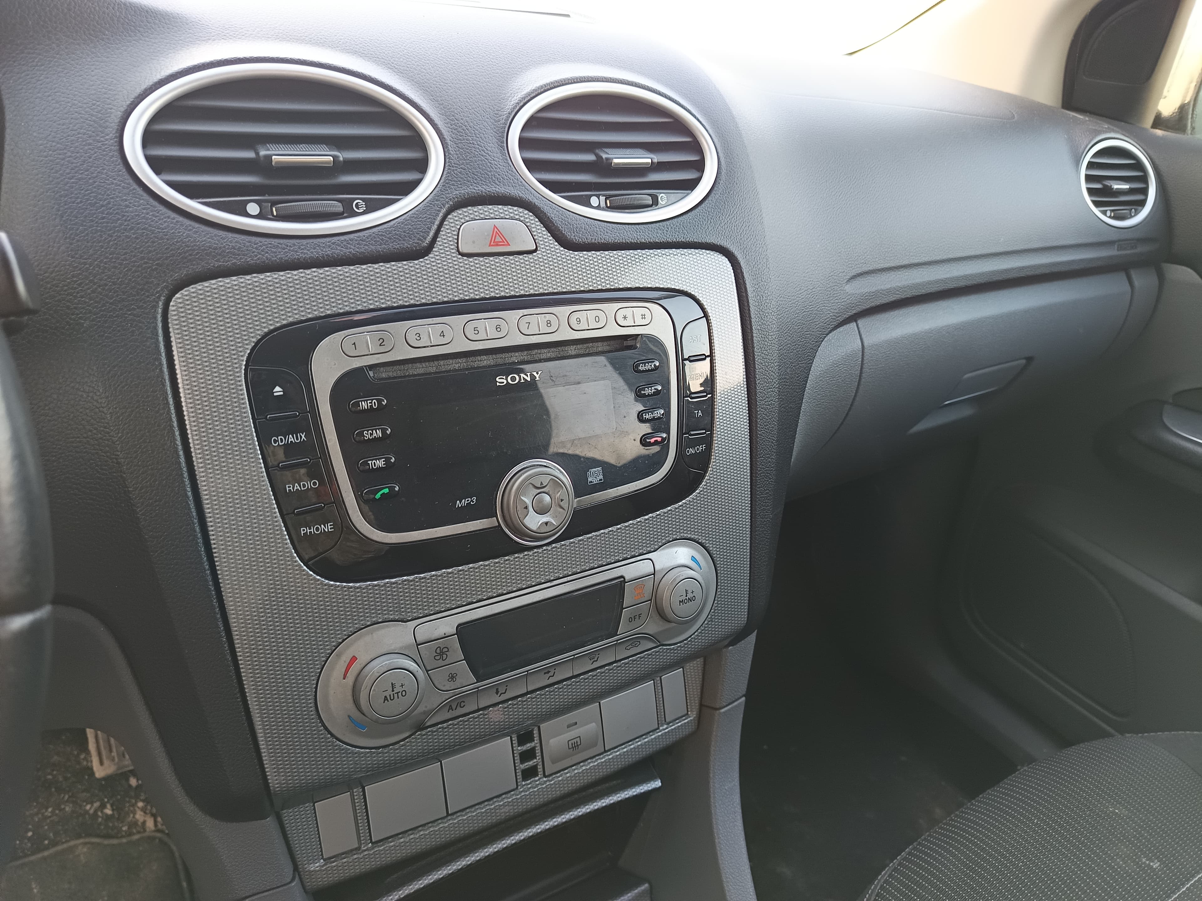 Ford Focus · Ano 2010 — image 32