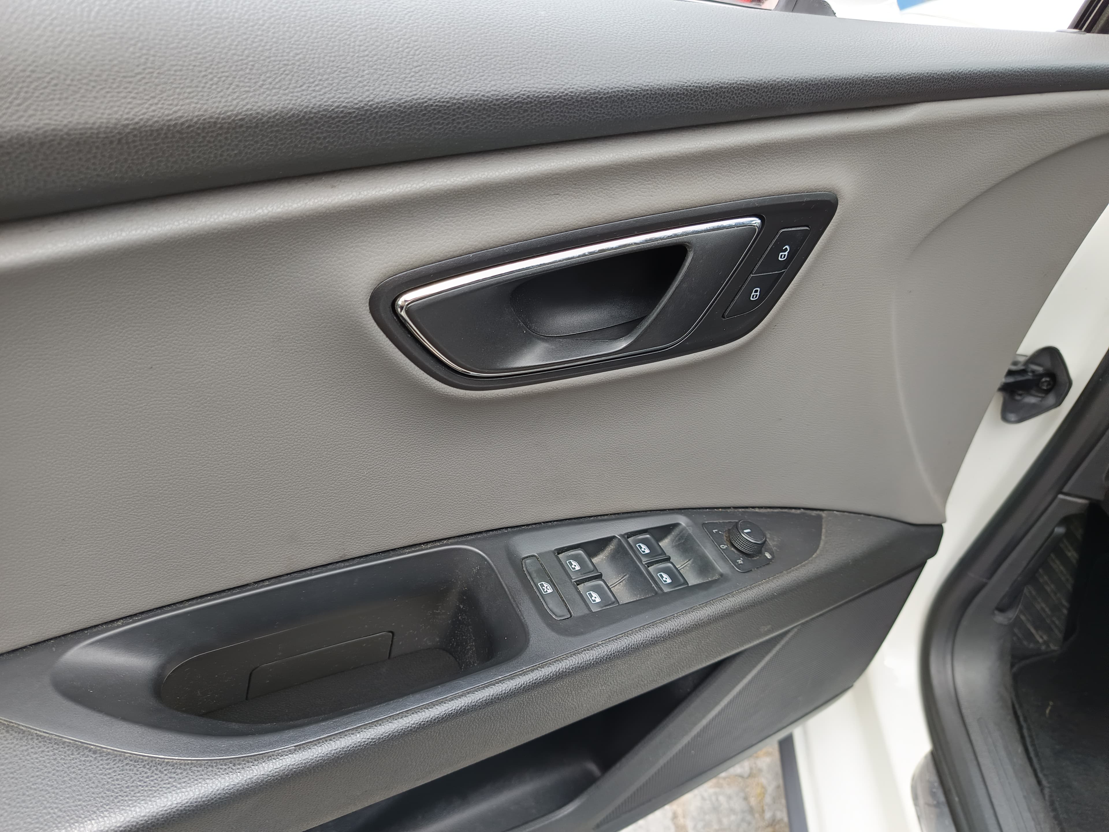 Seat Leon · Ano 2016 — imagen 31
