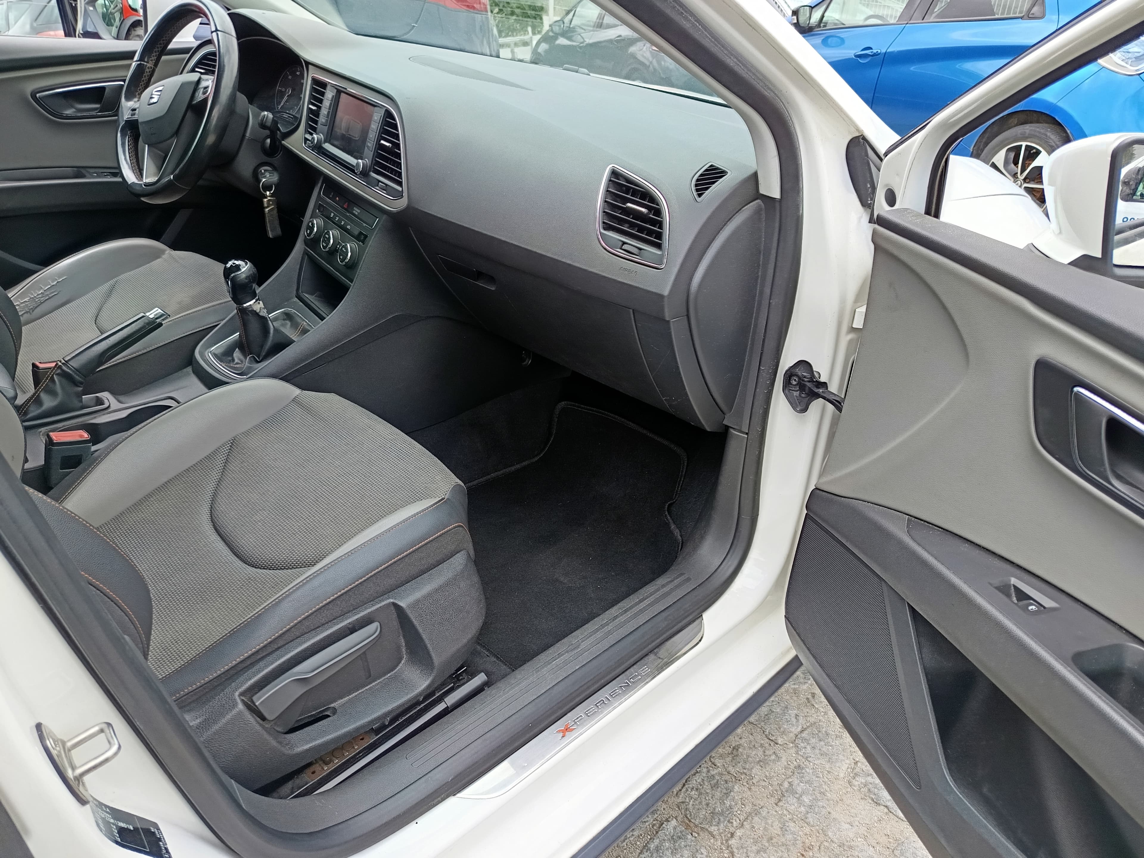 Seat Leon · Ano 2016 — imagen 24