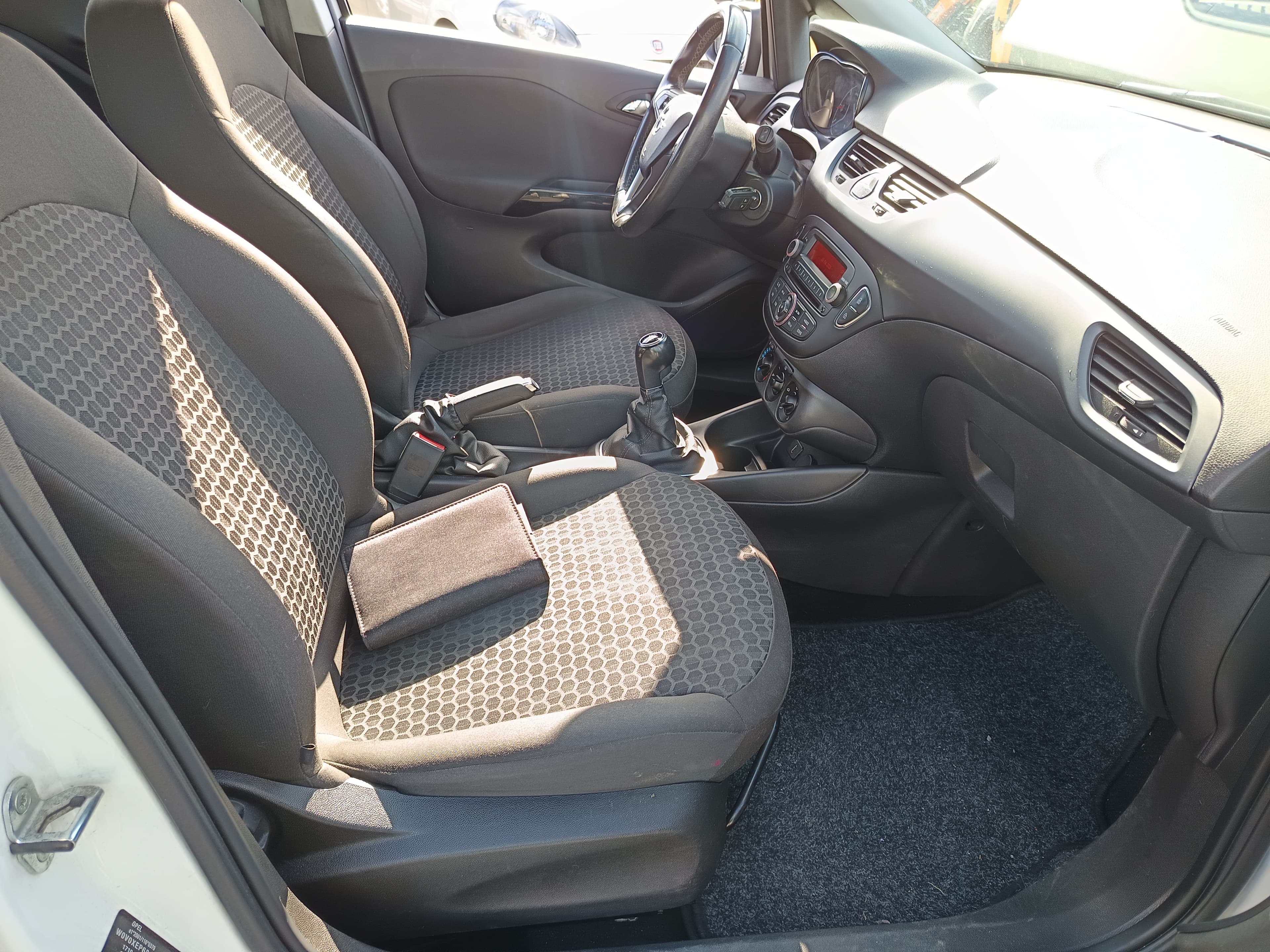 Opel Corsa · Ano 2018 — imagen 26