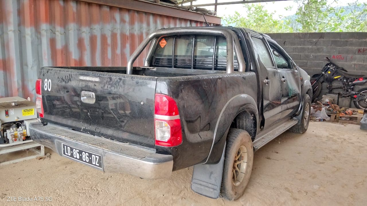 Viatura Ligeira Toyota Hilux 4x4 CD — imagem 3