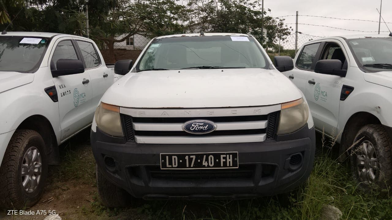 Vehículo ligero Ford Ranger 2,2 DC XL MT 5 — imagen 2