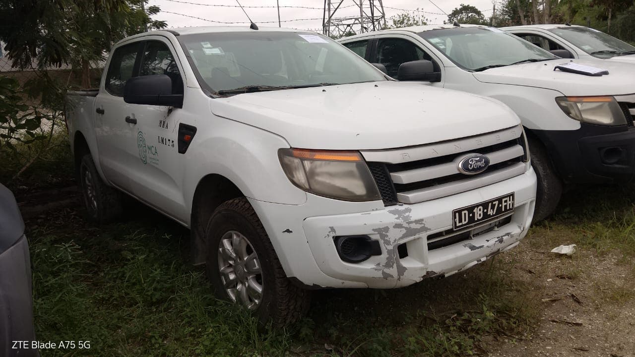 Vehículo ligero Ford Ranger 2,2 DC XL MT 5 — imagen 2