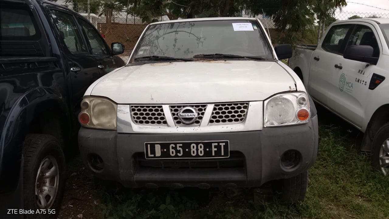 Viatura Ligeira Nissan Hardbody CD — imagen 3