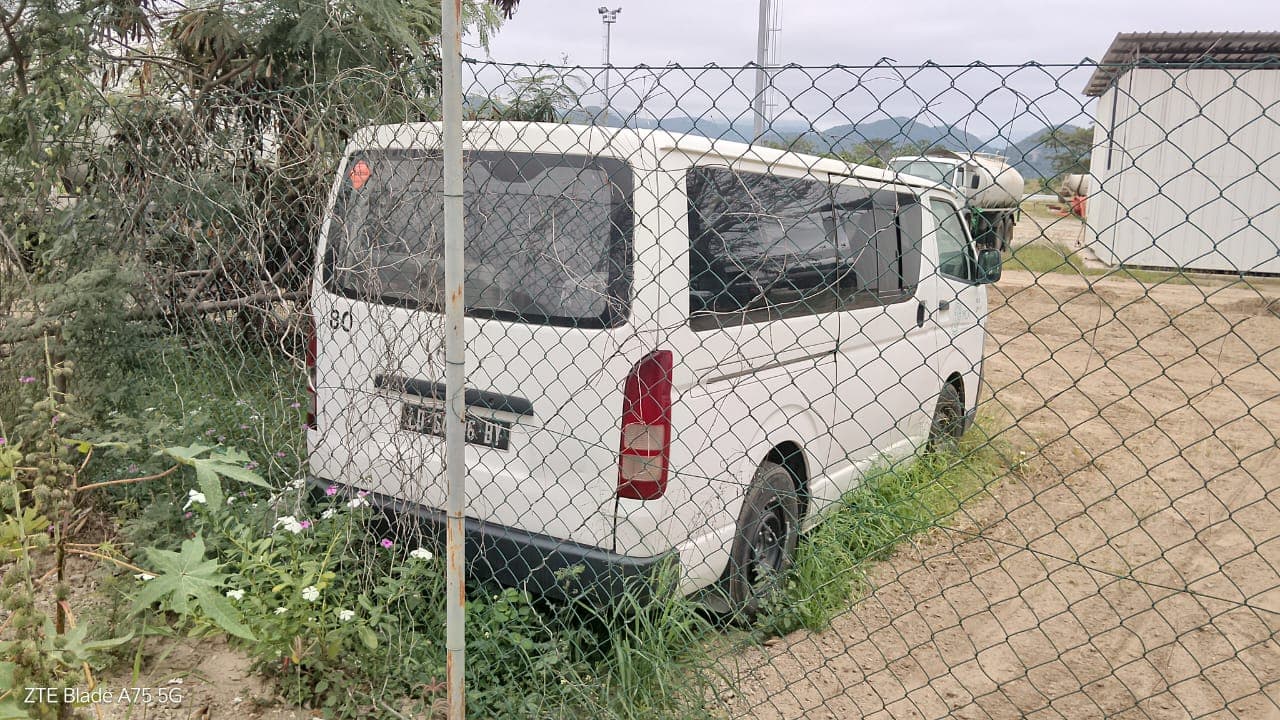 Vehículo ligero de pasajeros Toyota Hiace — imagen 7