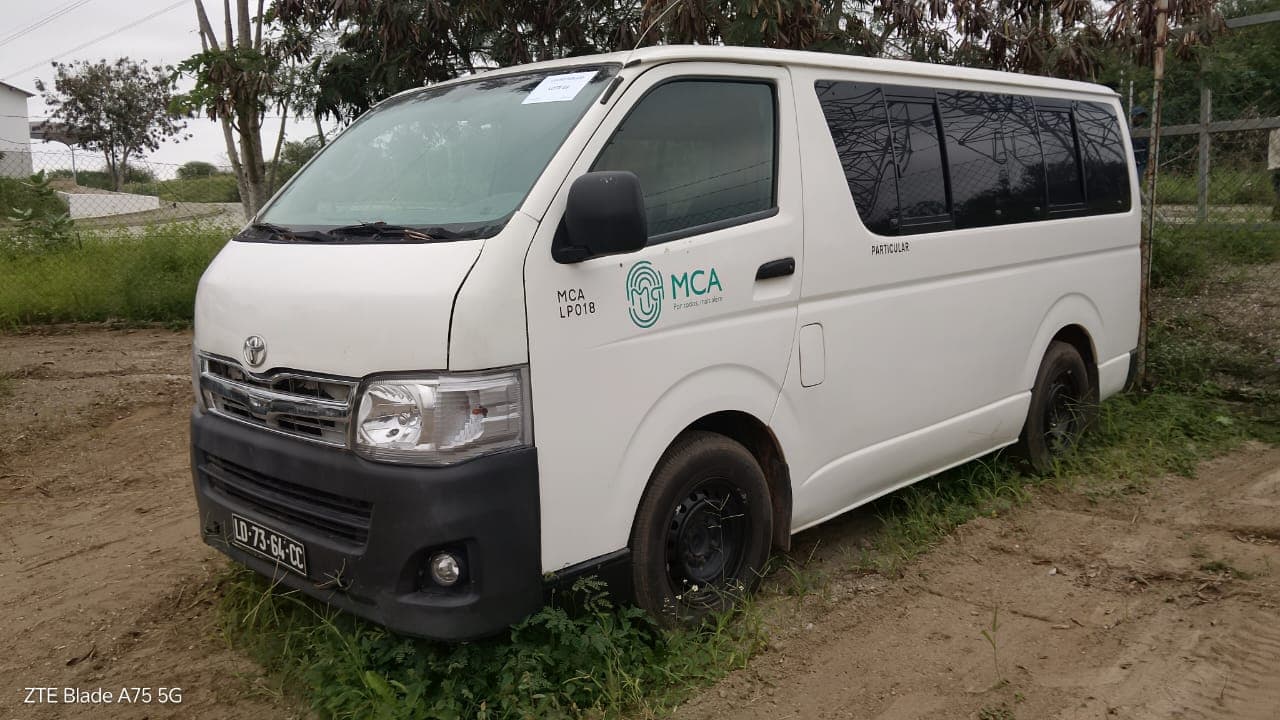 Viatura Ligeira Passageiros Toyota Hiace