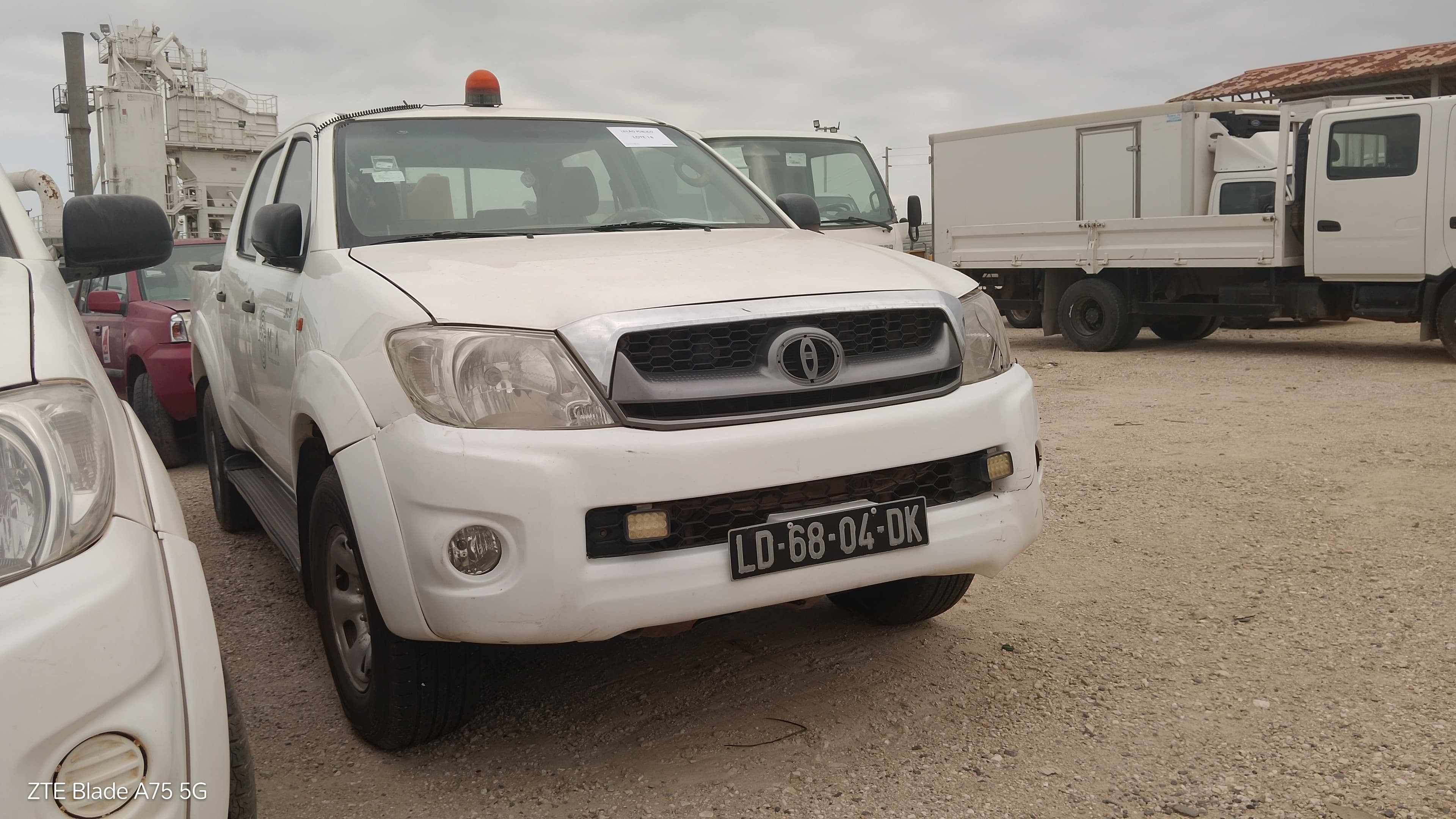 Vehículo ligero Toyota Hilux 4x4 CD — imagen 2