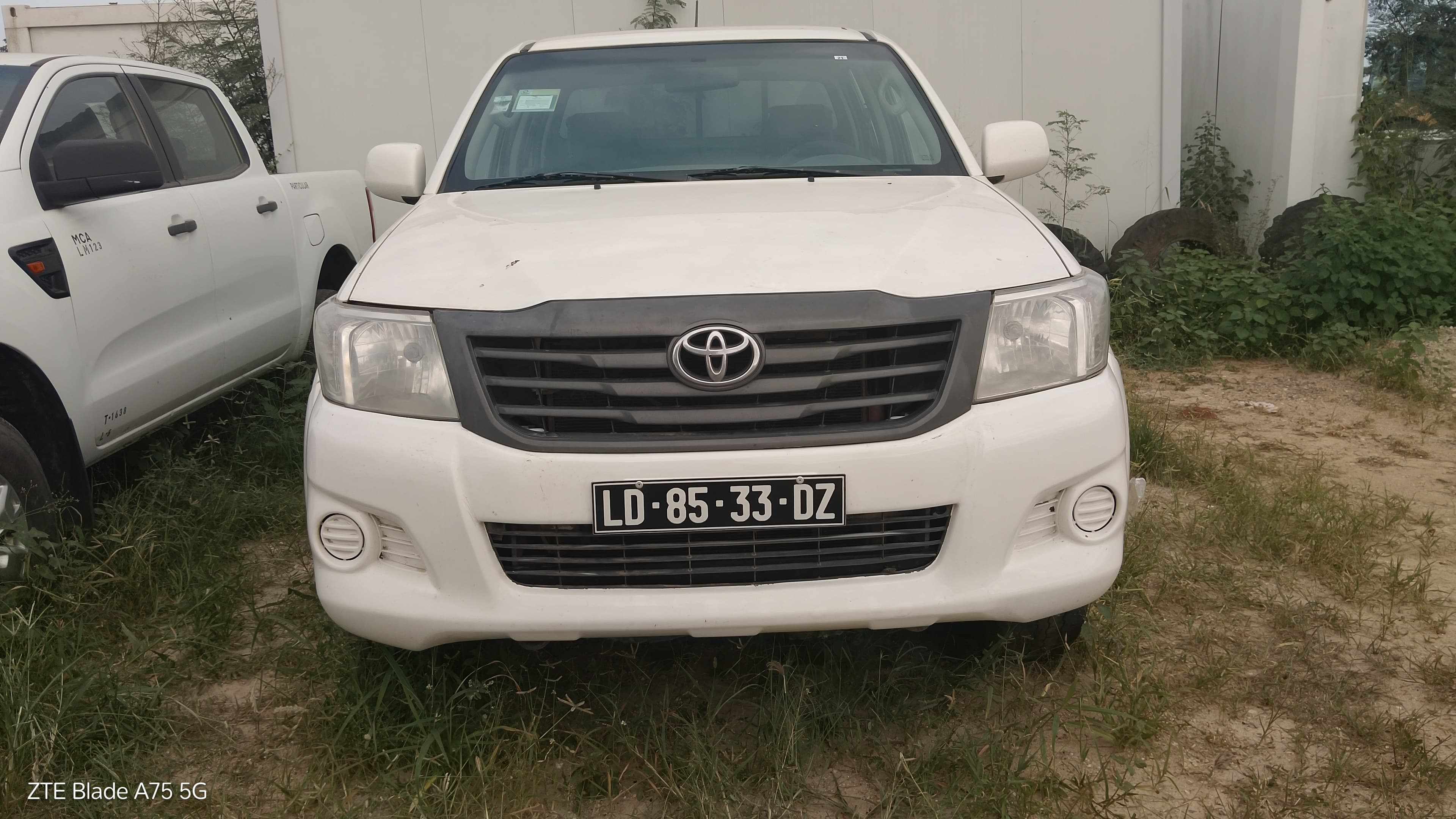 Véhicule léger Toyota Hilux 4x4 CD — image 3