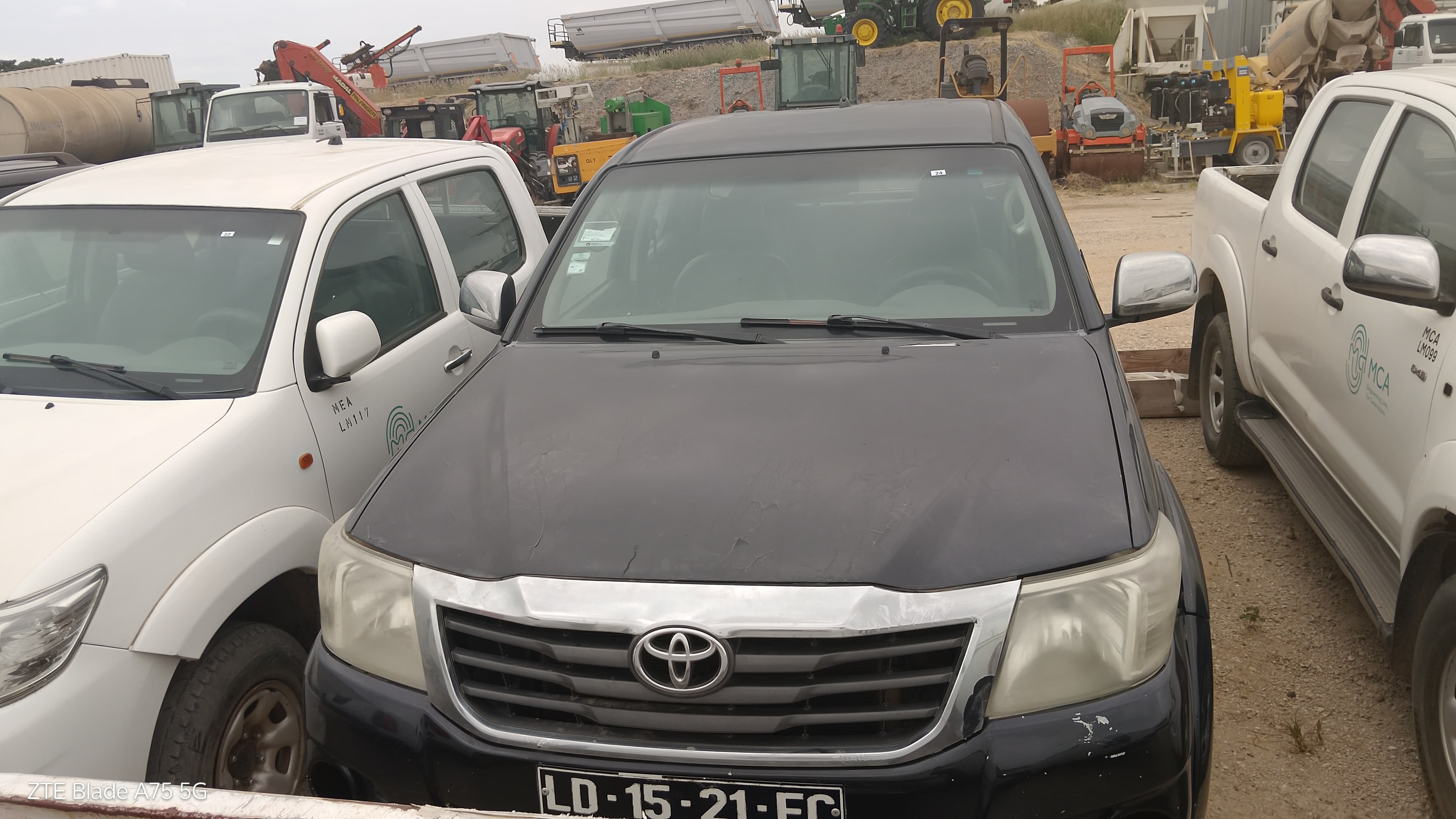 Véhicule léger Toyota Hilux 4x4 CD — image 3