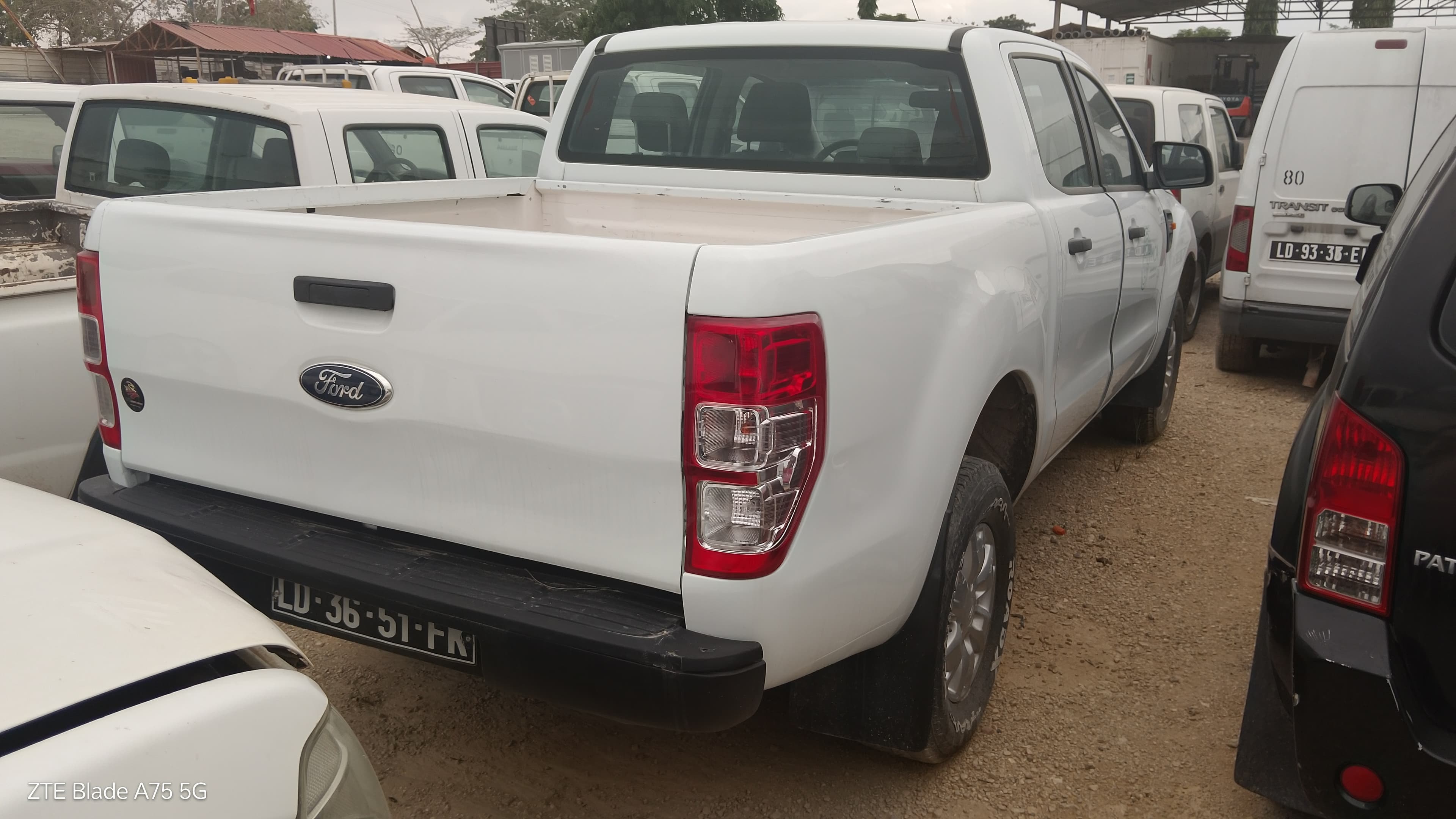 Vehículo ligero Ford Ranger 2,2 DC XL MT 5 — imagen 5