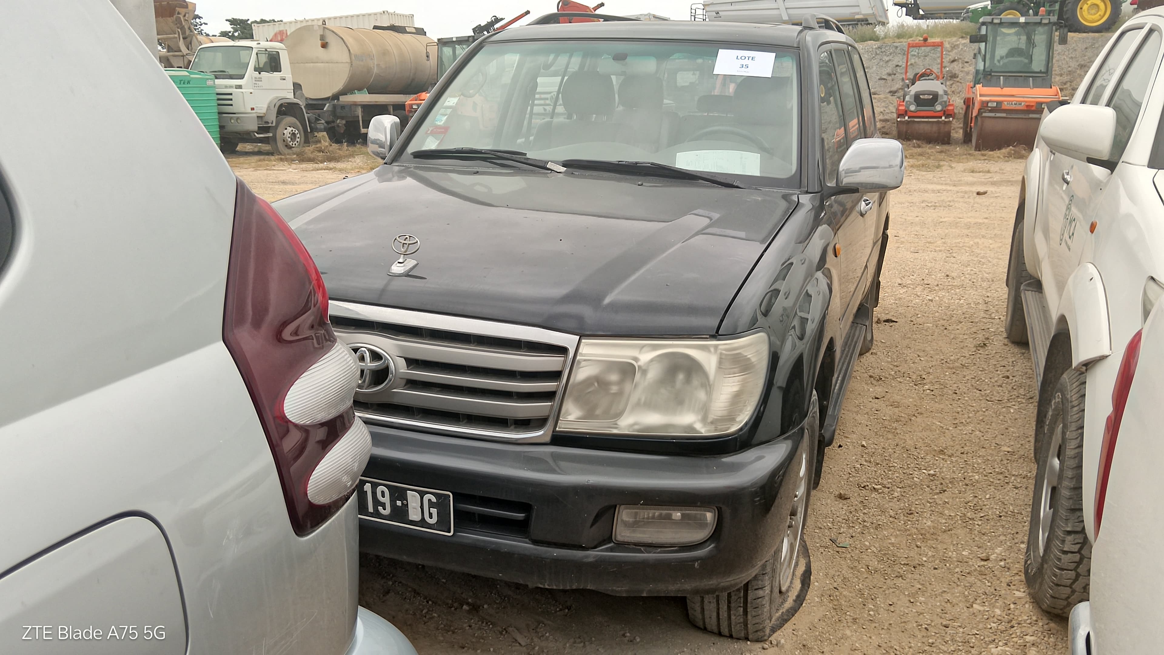 Jipe Toyota Land Cruiser VX — image 1