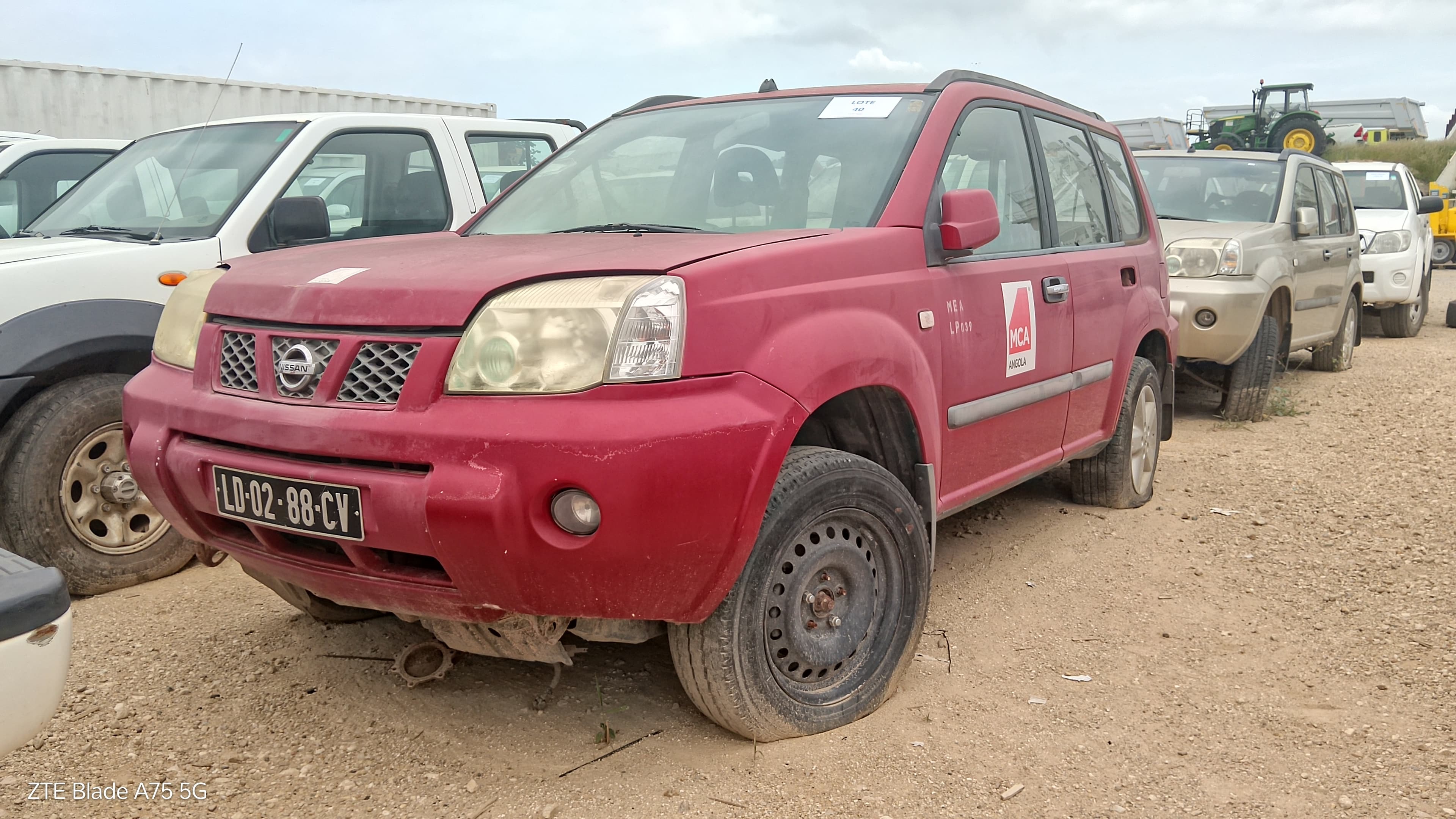 Jipe Nissan X-Trail — imagen 1