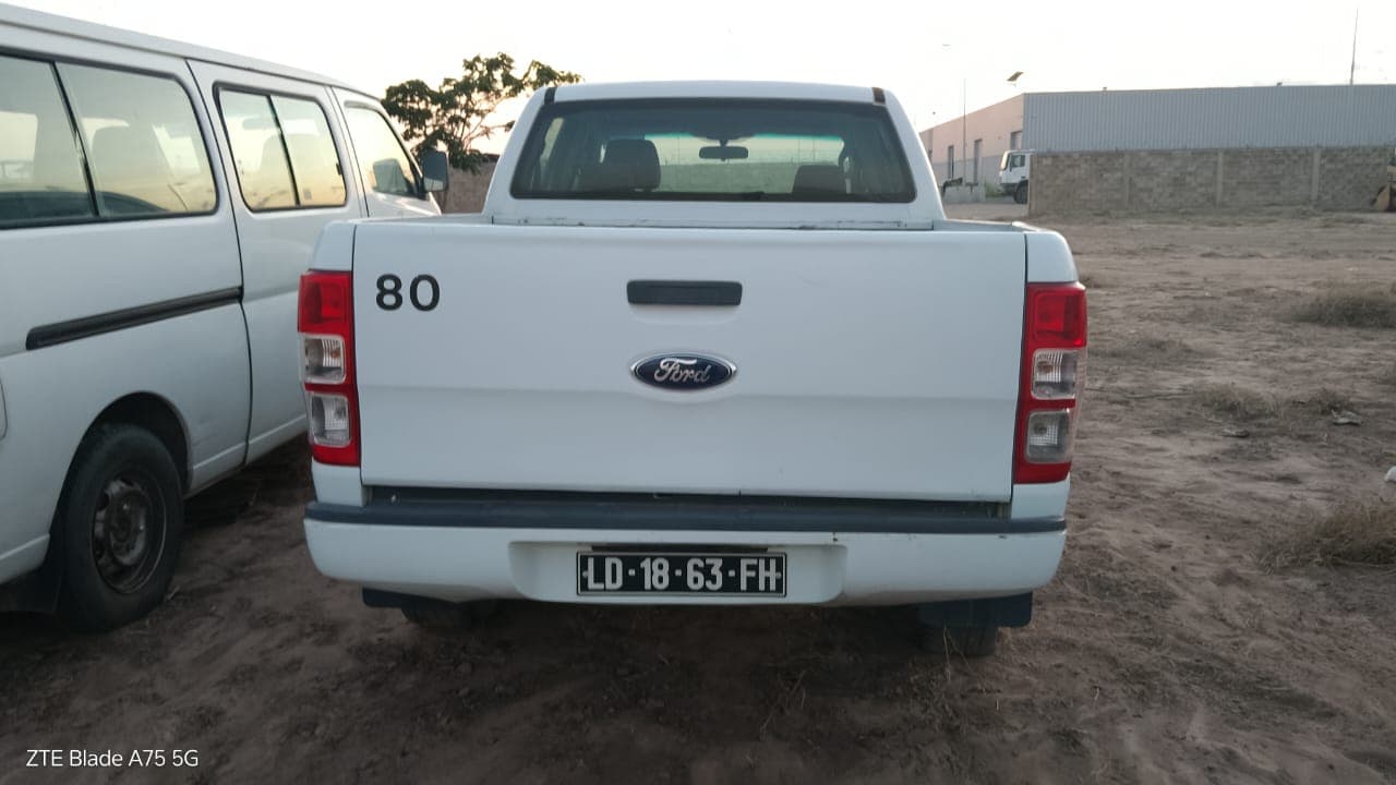 Vehículo ligero Ford Ranger 2,2 DC XL MT 5 — imagen 6