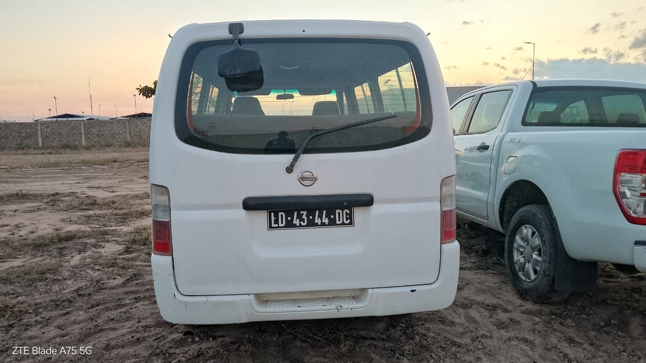 Viatura Ligeira Passageiros Nissan Urvan — imagen 5