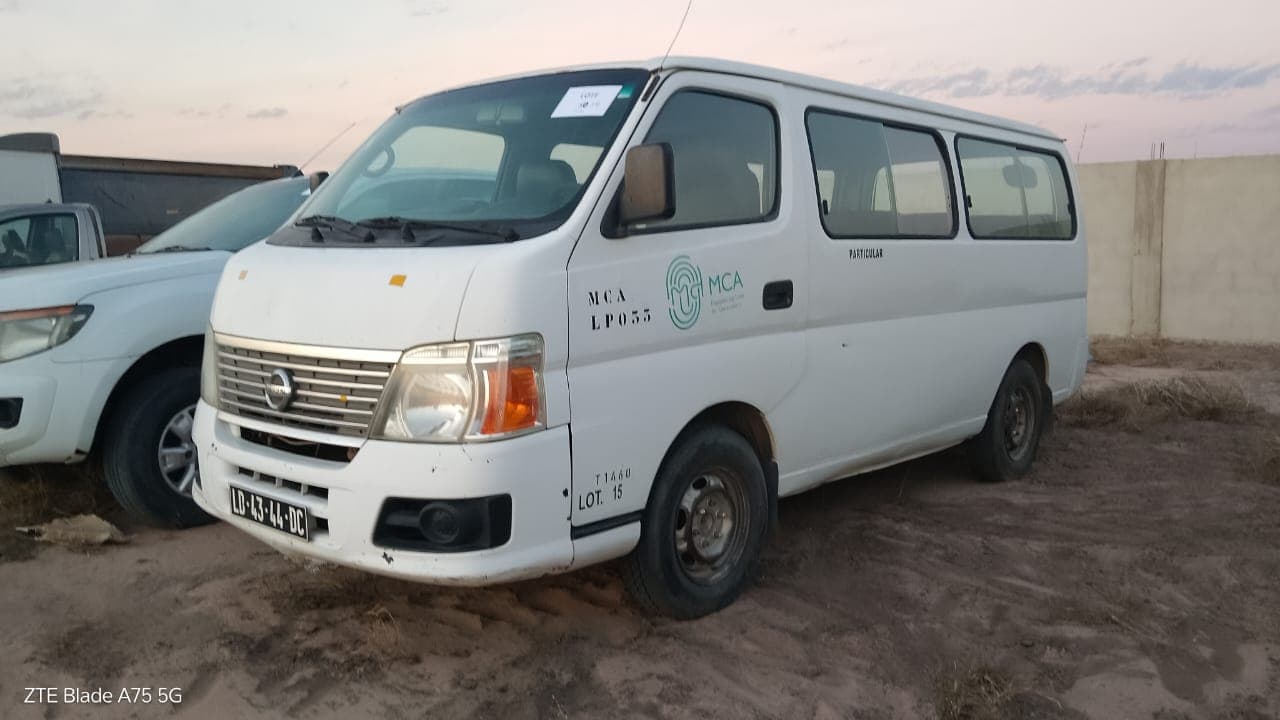 Viatura Ligeira Passageiros Nissan Urvan — imagen 1