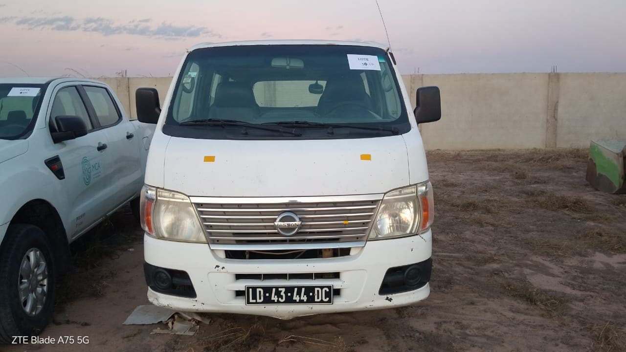 Viatura Ligeira Passageiros Nissan Urvan — imagen 3