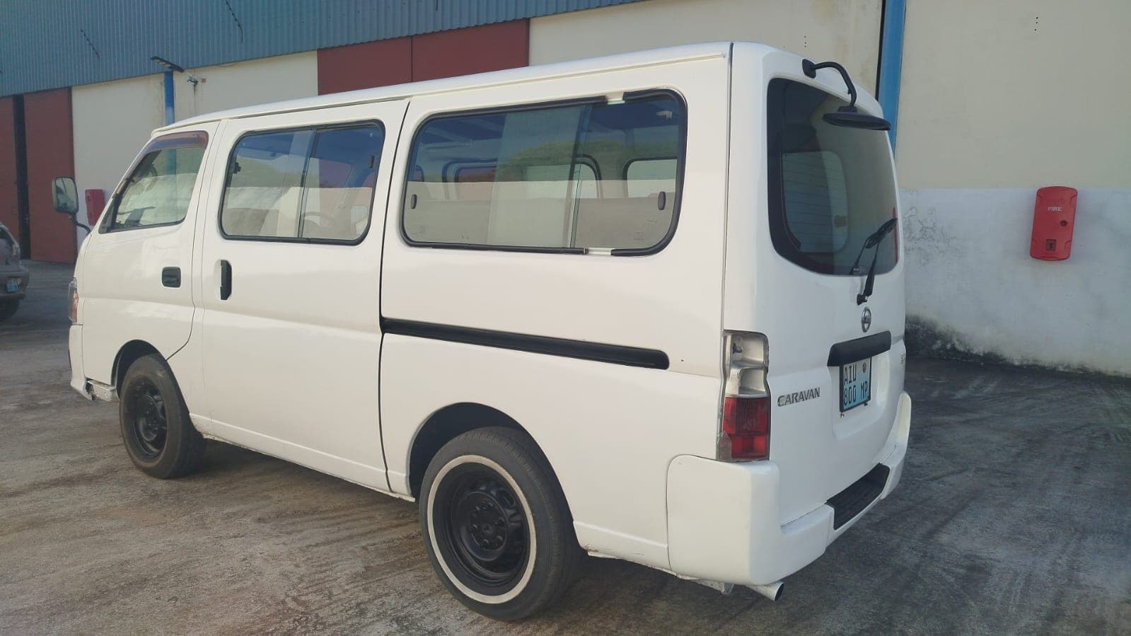 Nissan Caravan 2.50m - 2006 — image 4