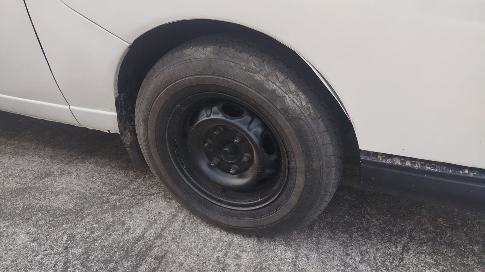 Nissan Caravan 2.50m - 2006 — image 6