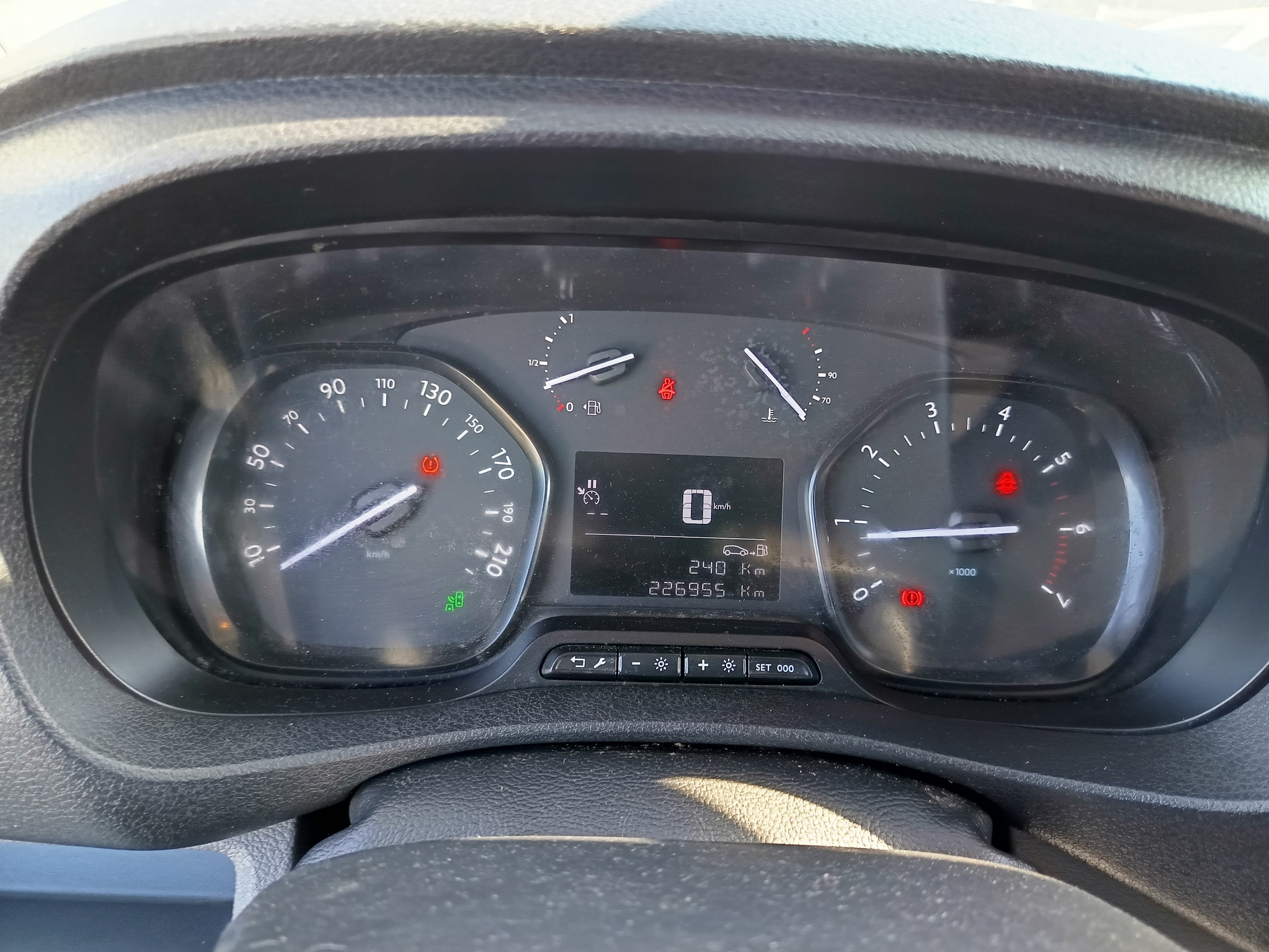 Opel Vívaro · Ano 2019 — imagen 38