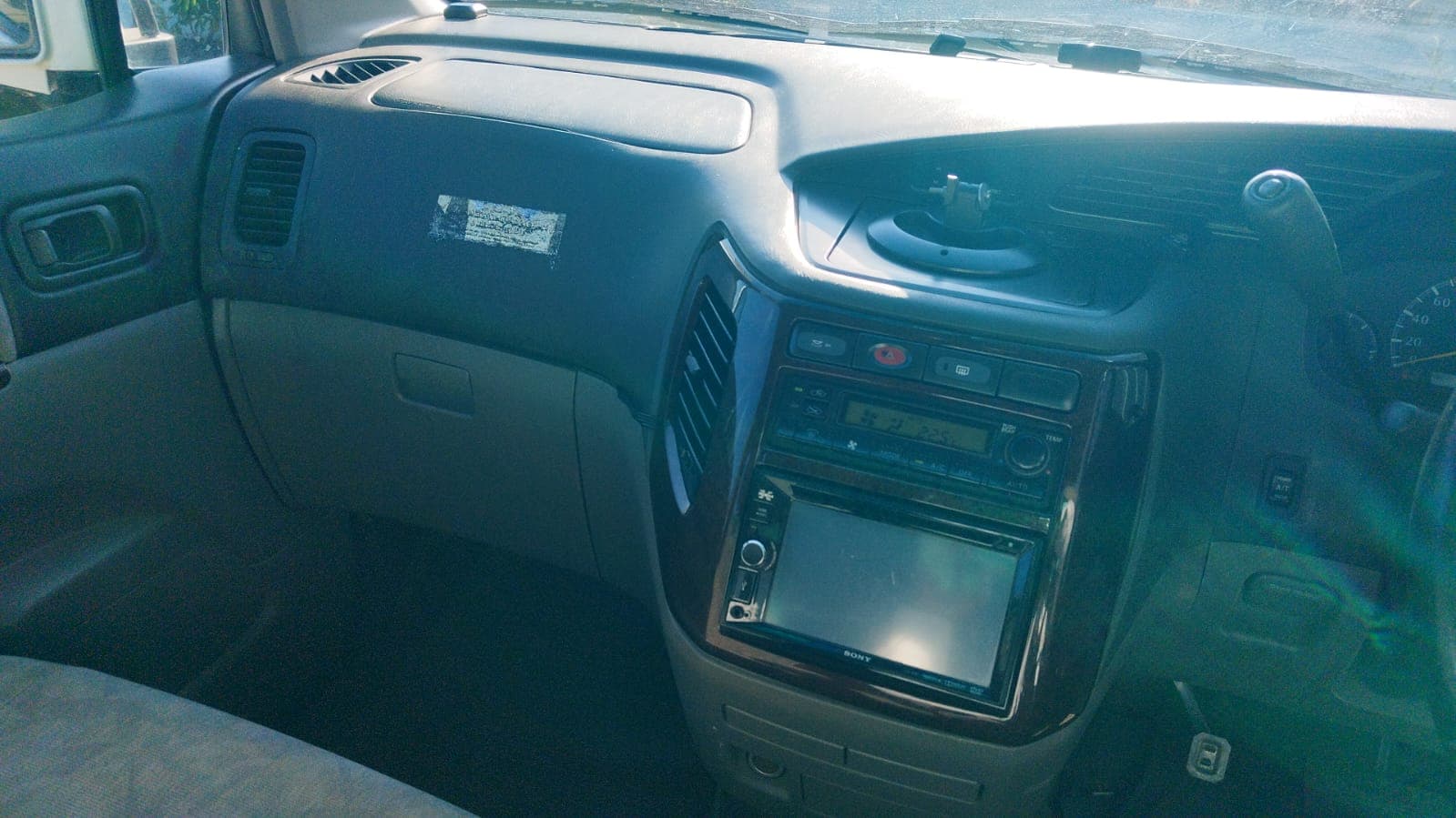 Nissan Elgrand — imagen 21