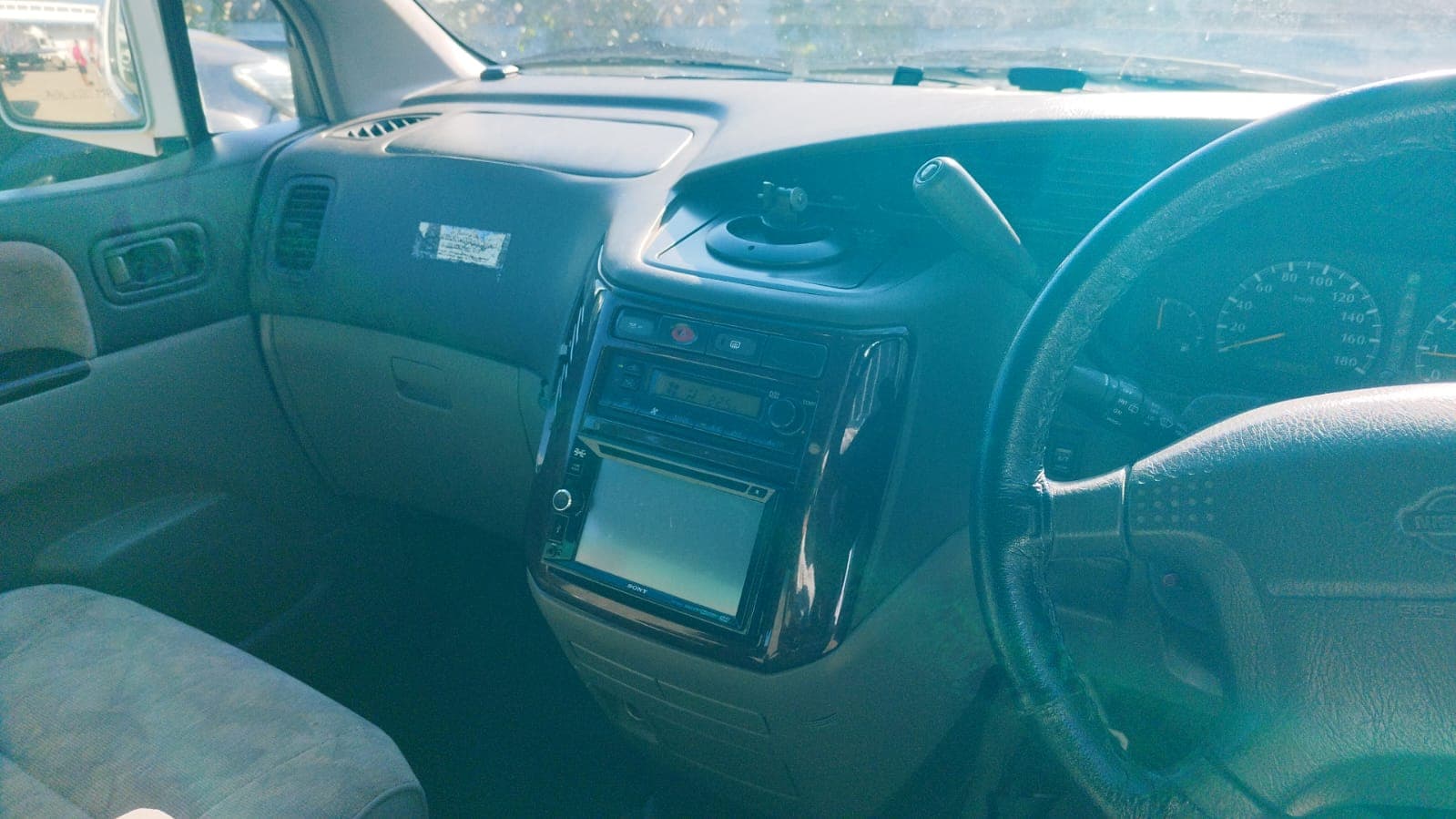 Nissan Elgrand — imagen 18
