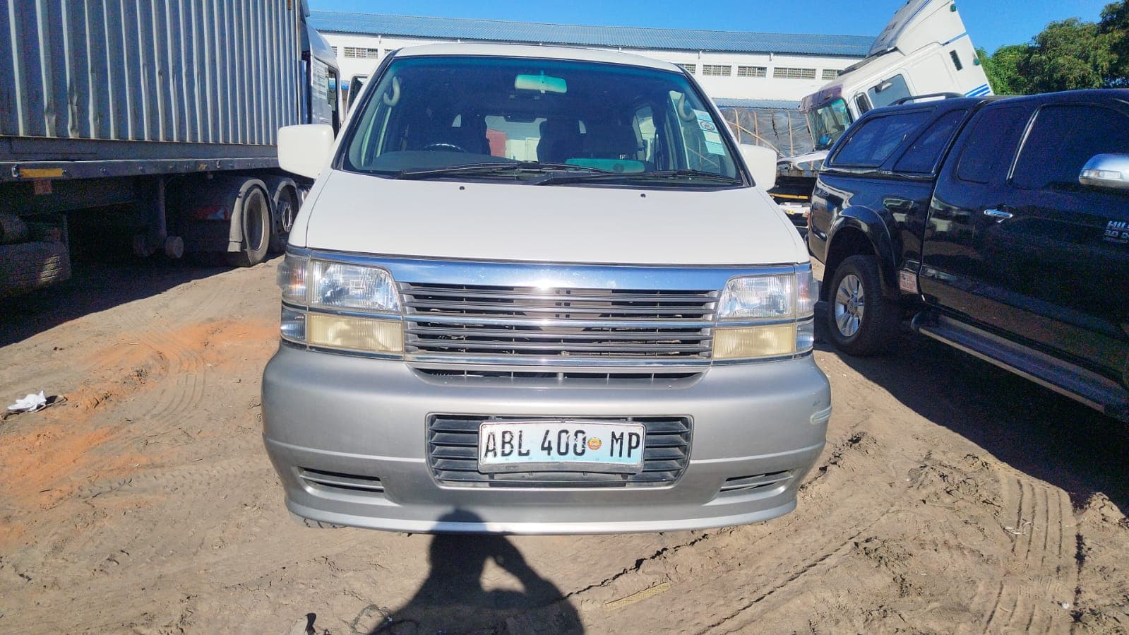 Nissan Elgrand — imagen 3