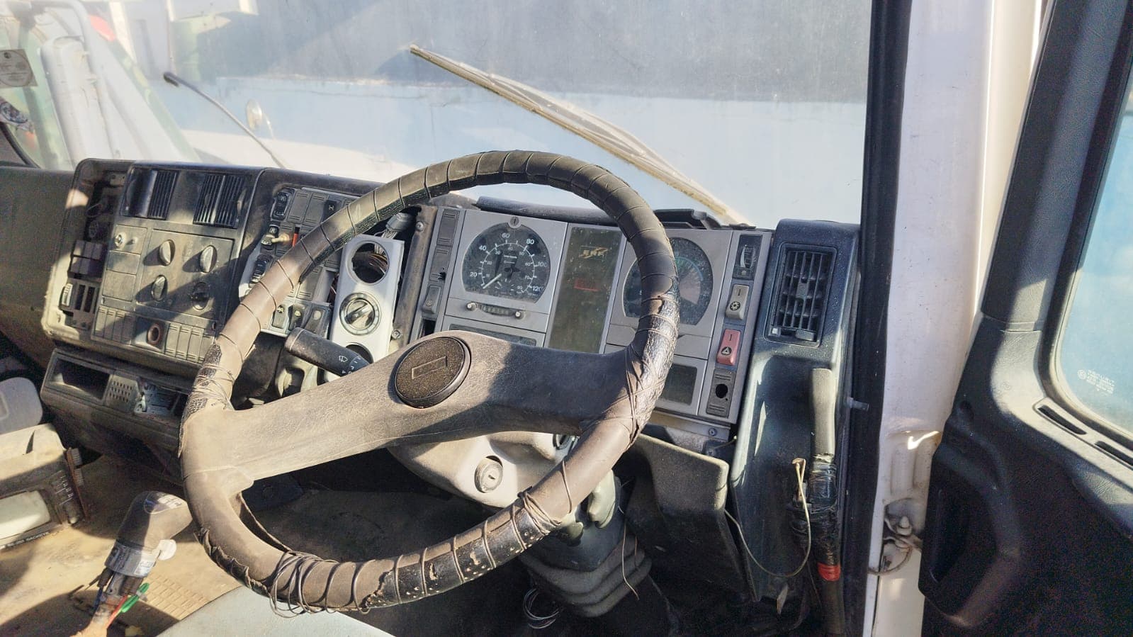 ERF Tipper 3,90m - 2000 — imagem 17