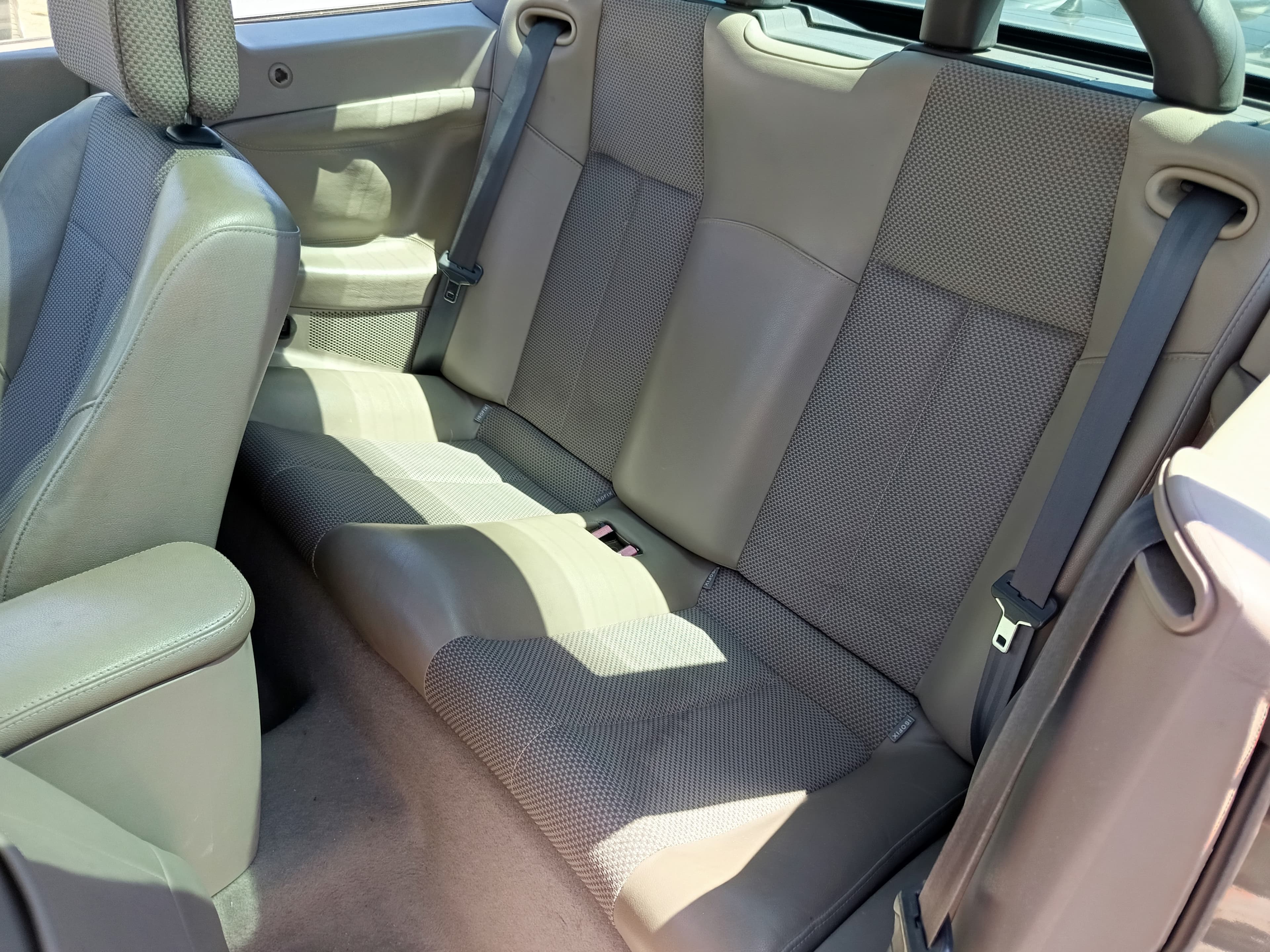 Renault Megáne Cabrio · Ano 2004 — image 33