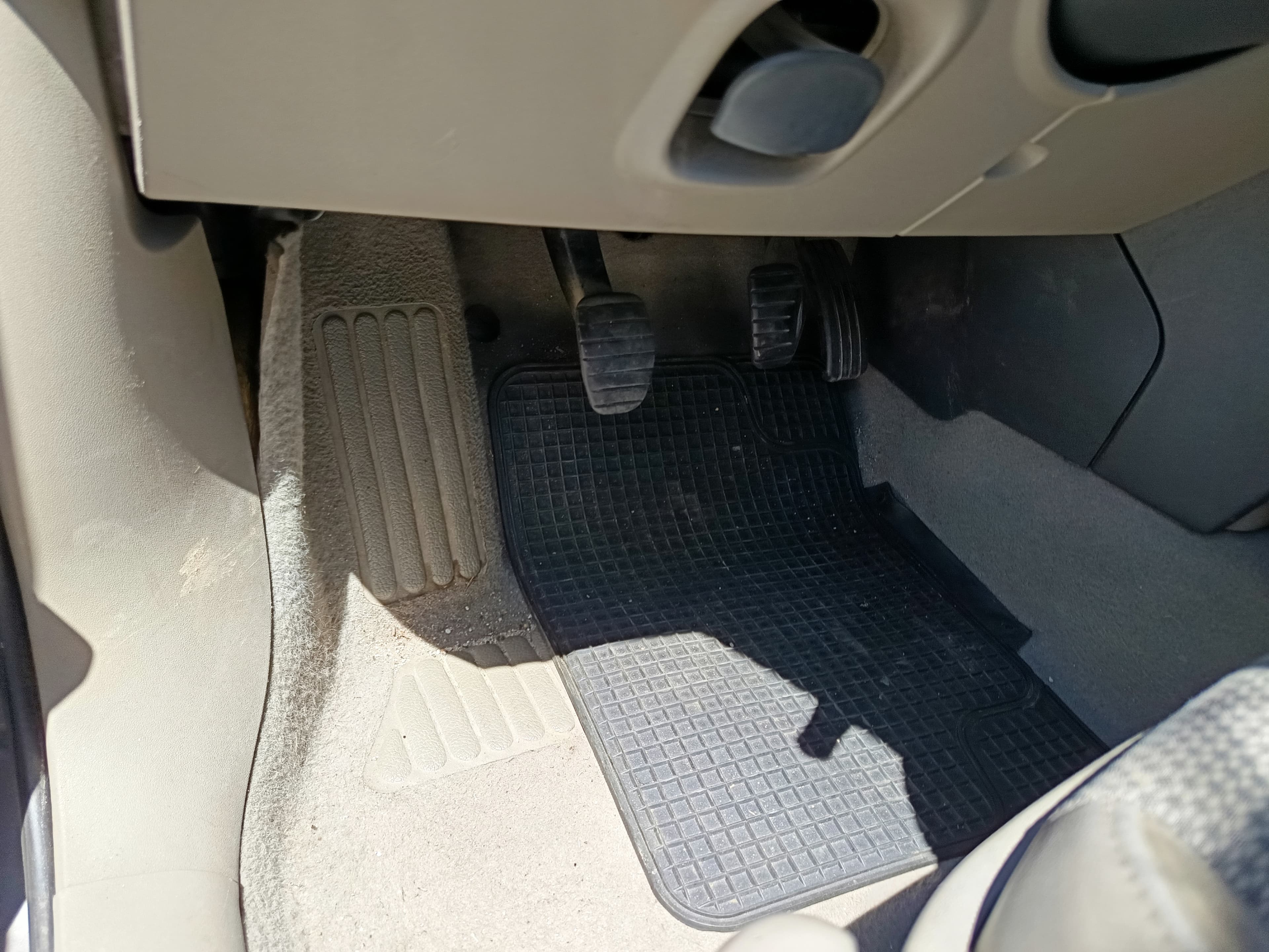 Renault Megáne Cabrio · Ano 2004 — image 34