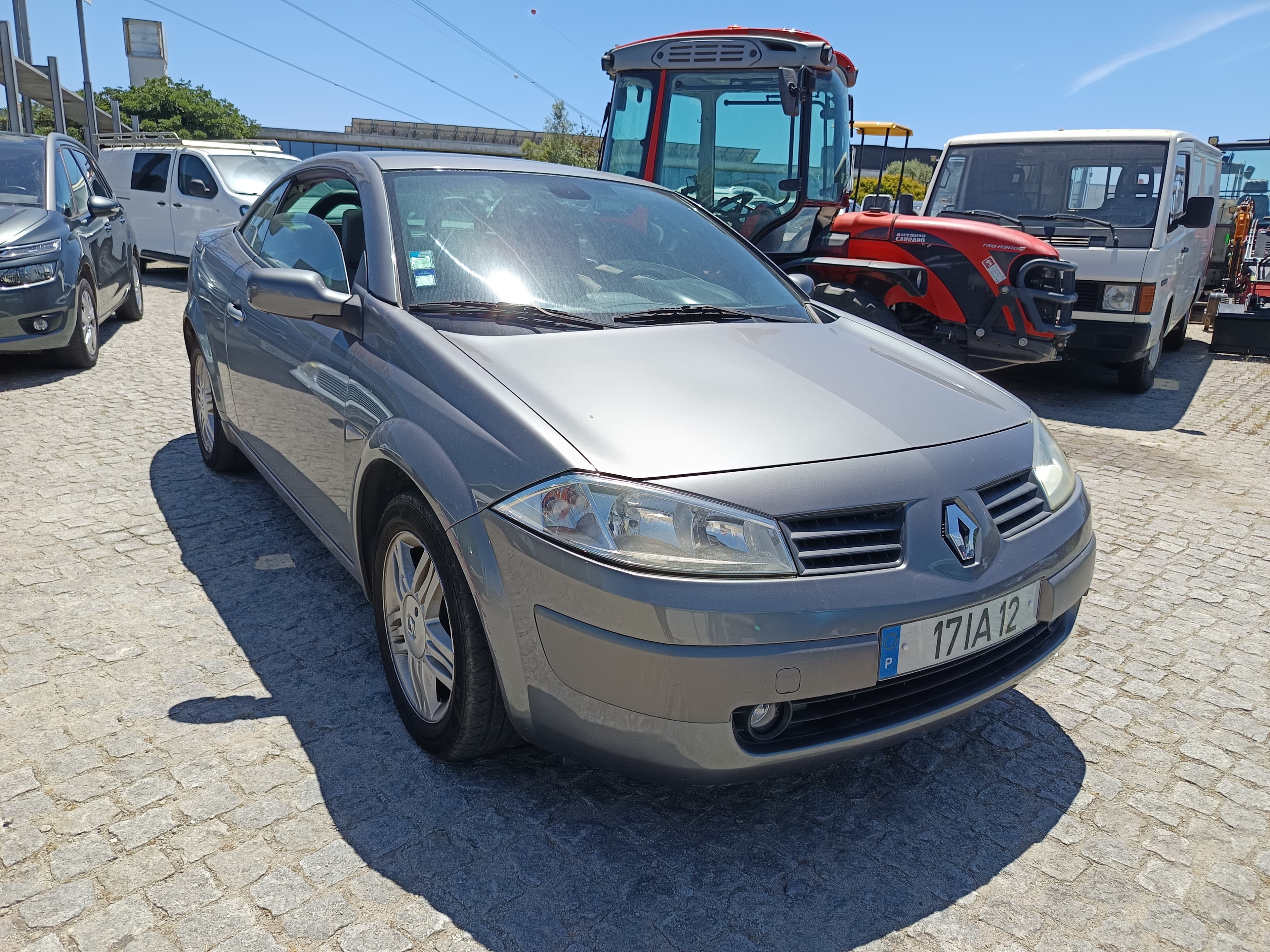 Renault Megáne Cabrio · Ano 2004 — image 4