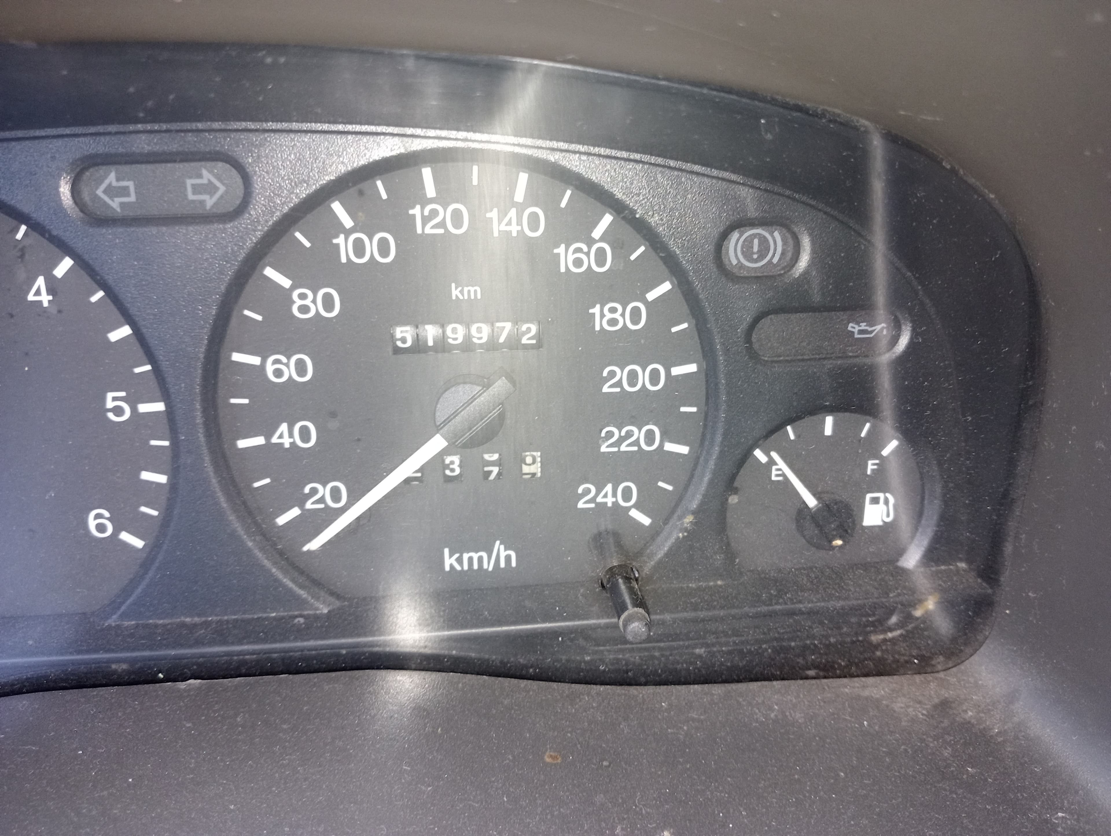 Ford Transit 300S · Ano 2002 — image 9