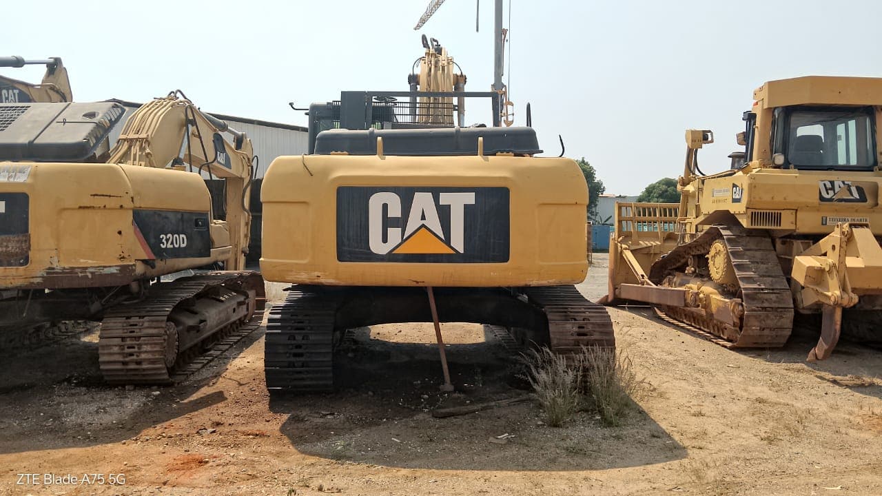 Escavadora de rastos Caterpillar 325 D — image 6