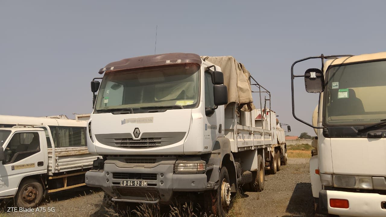 Camião lubrificação Renault Kerax 380 DXi — imagen 2