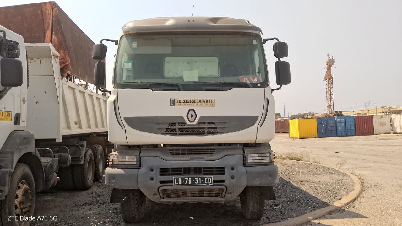 Camião basculante Renault Kerax — imagen 3
