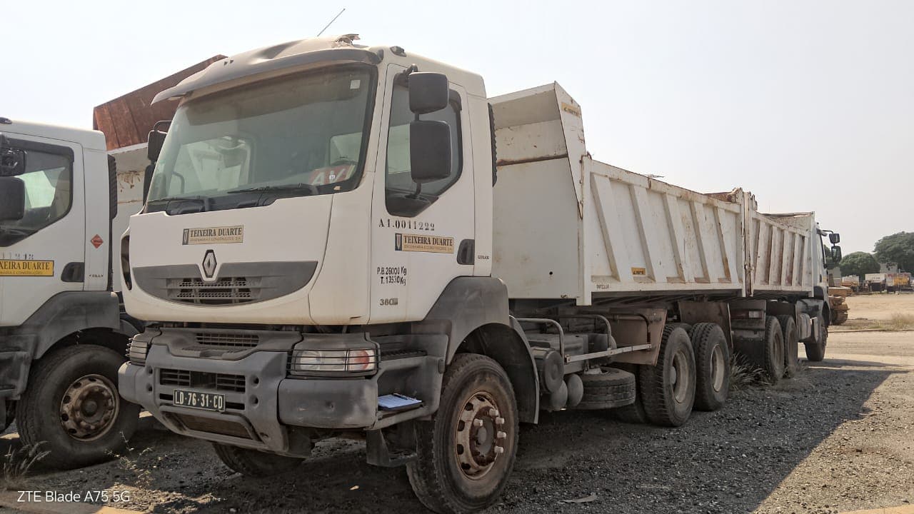 Camião basculante Renault Kerax — imagen 1