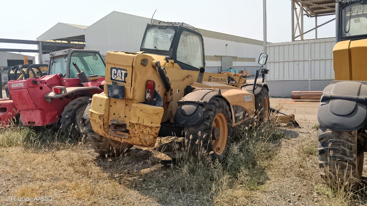 Empilhador telescópico Caterpillar TH 360B — imagen 5