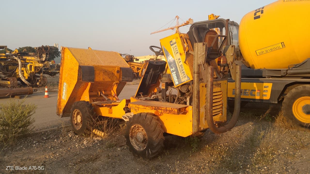 Dumper 2T Thwattes MACH 420 — image 4