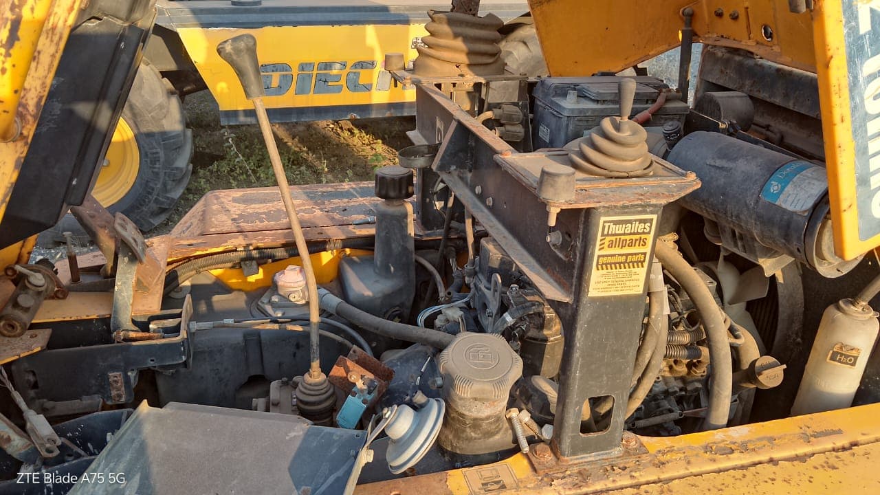 Dumper 2T Thwattes MACH 420 — image 7
