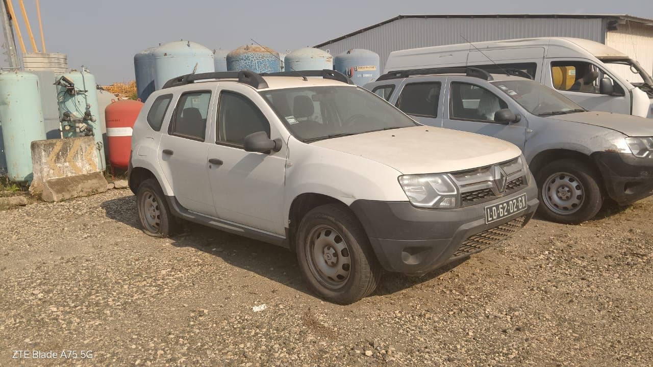Ligeiro de passageiros Renault Duster — image 1