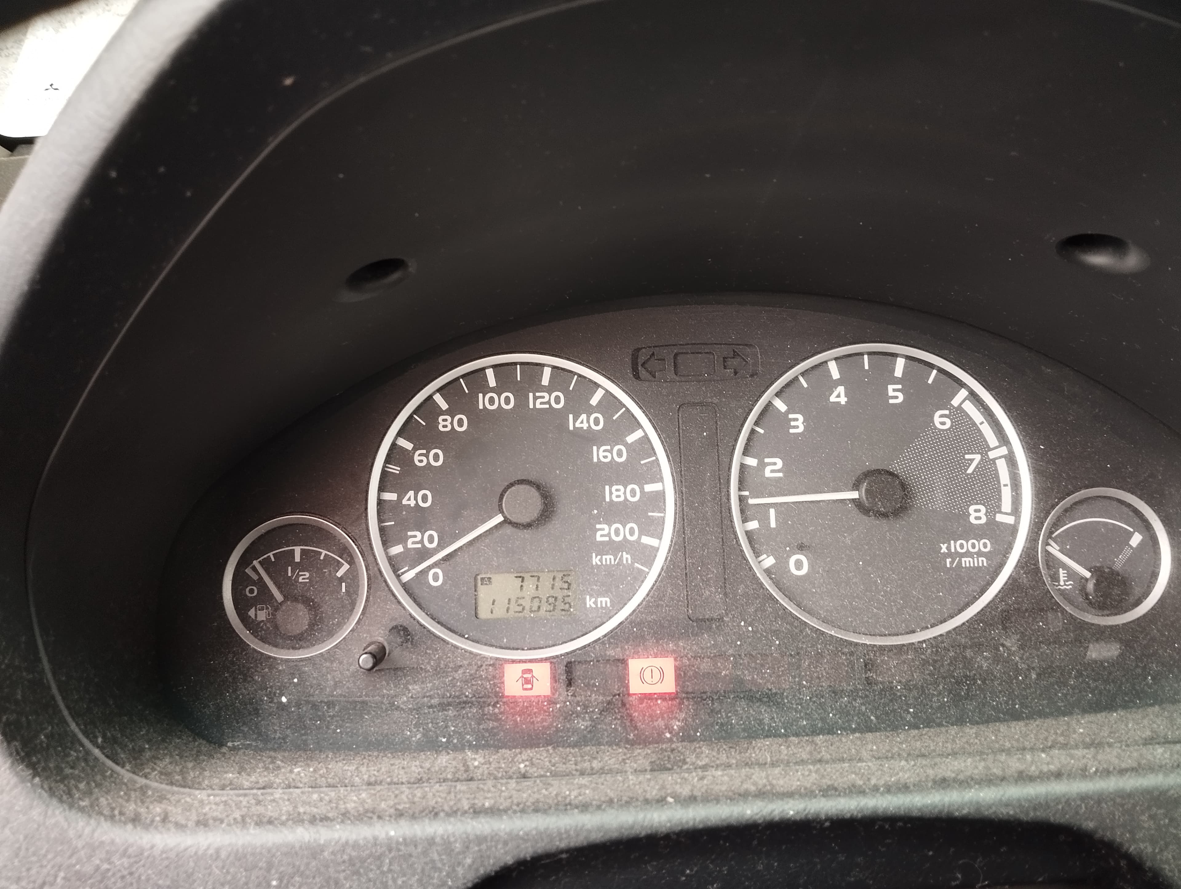 Mitsubishi Space Star 1.6 16V · Ano 2003 — image 12