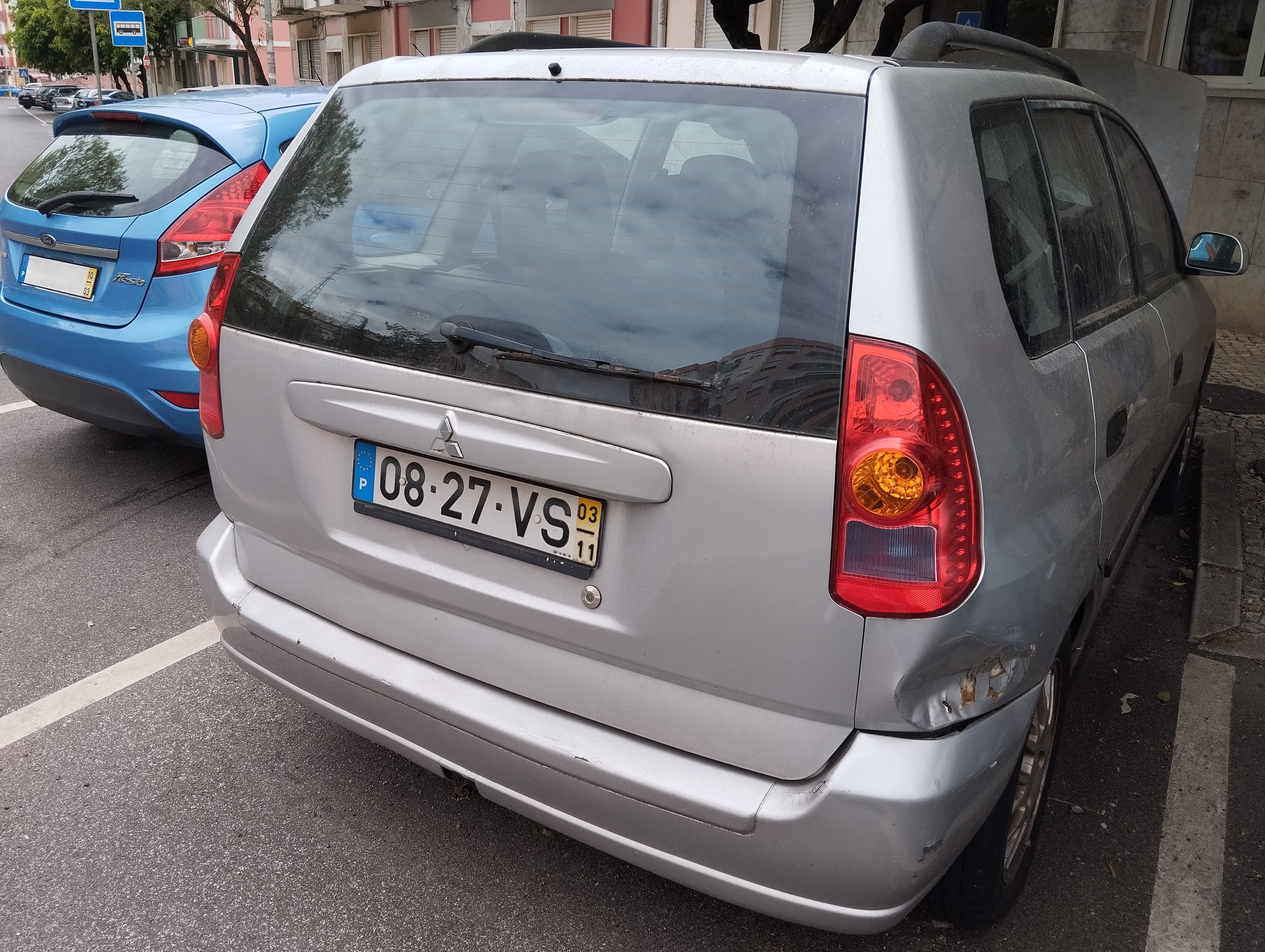 Mitsubishi Space Star 1.6 16V · Ano 2003 — image 4