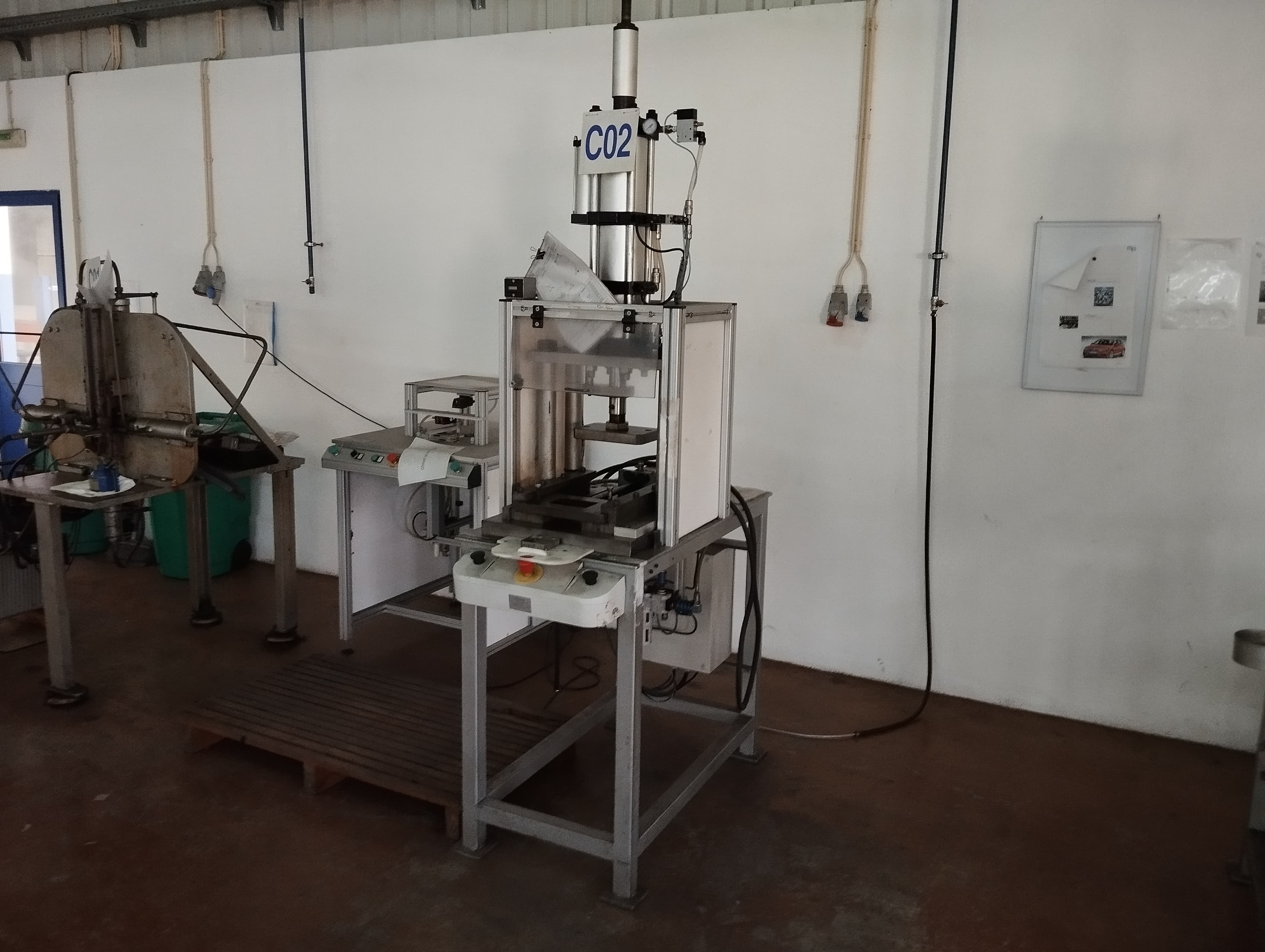 Hydraulic press — image 2