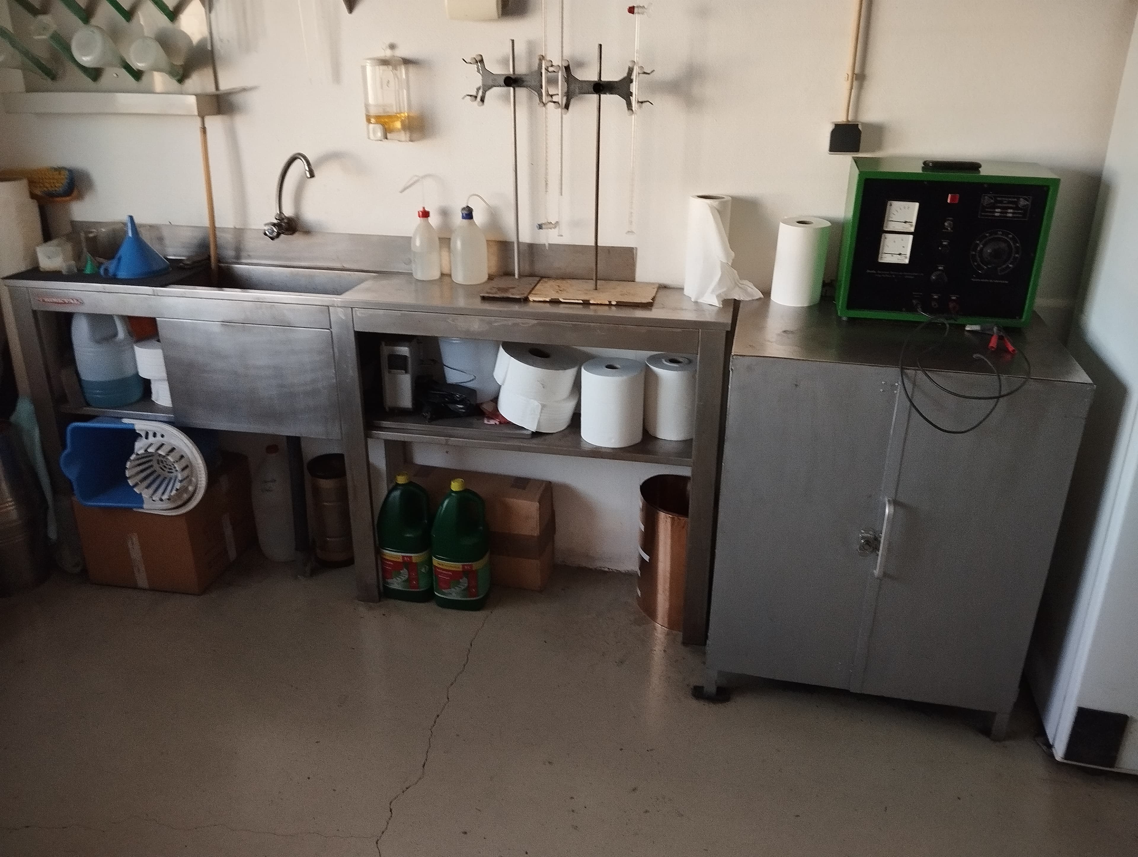 Equipamento retificador de laboratório · Mobiliário de Escritório — image 3