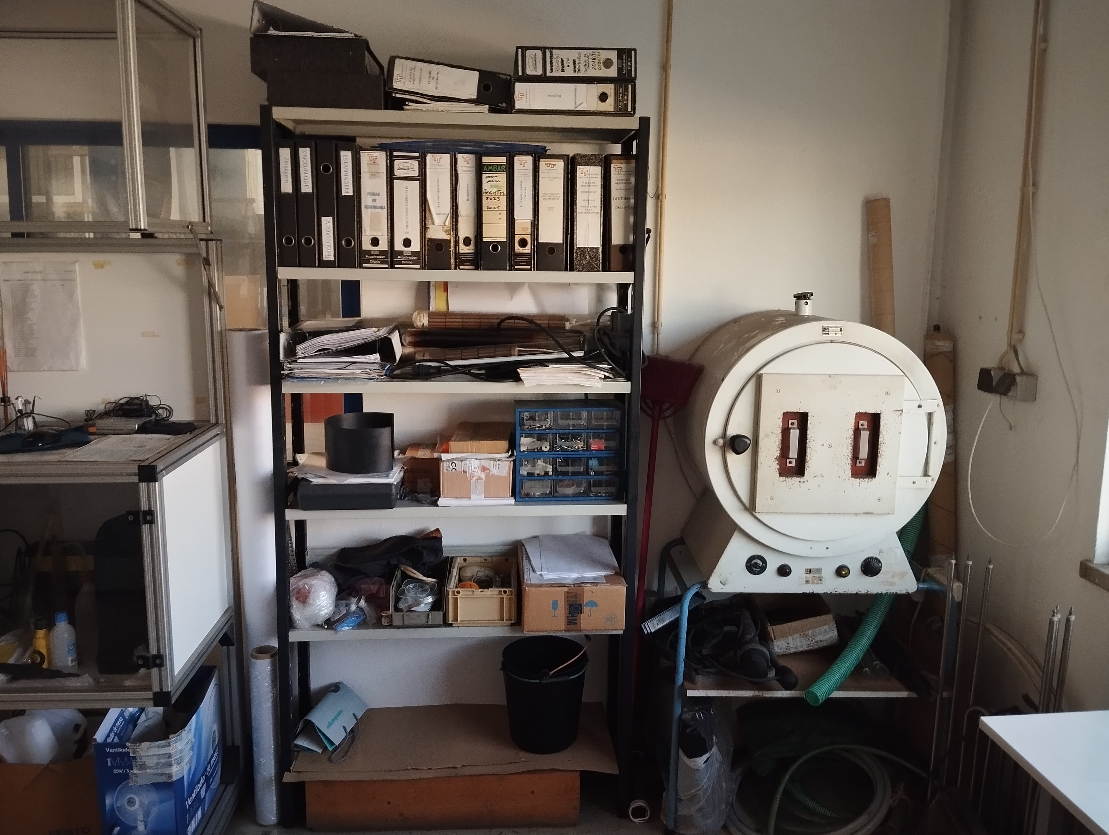 Equipamento retificador de laboratório · Mobiliário de Escritório — image 2