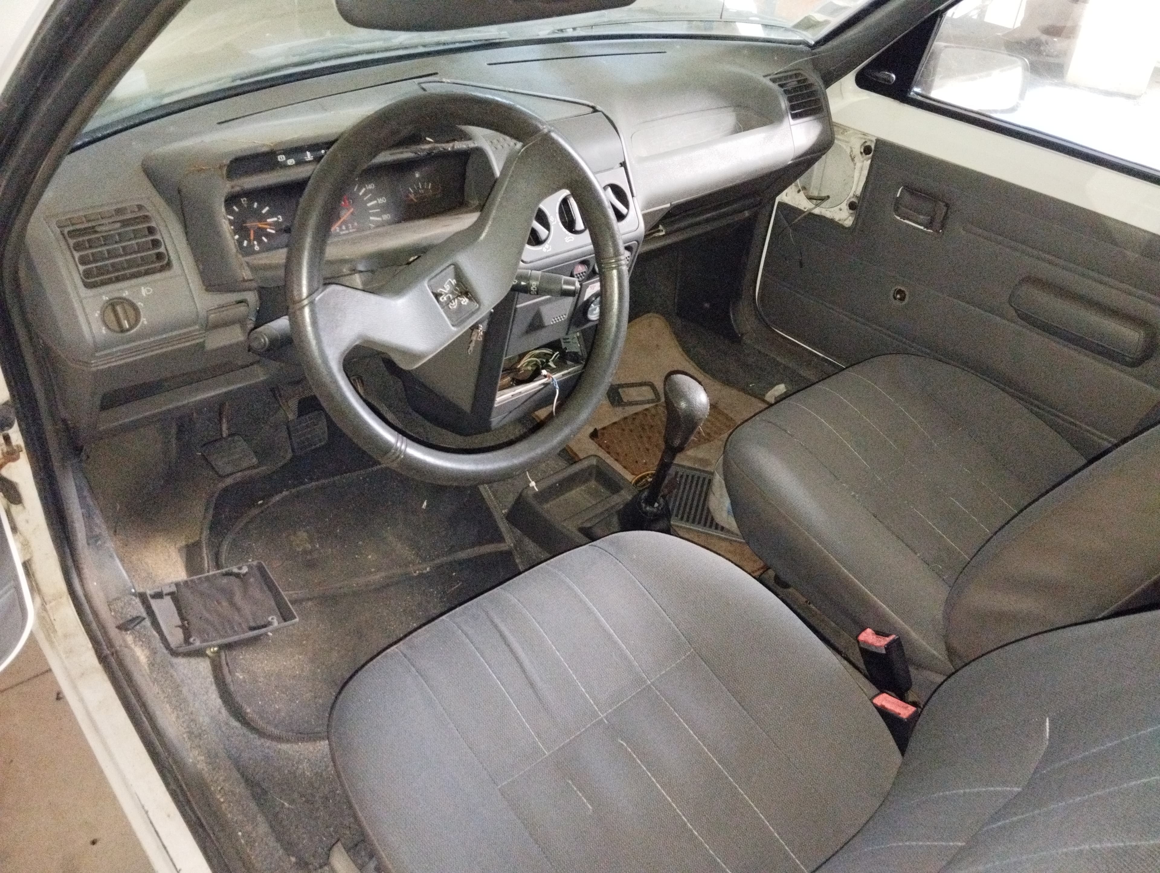 Peugeot 205 II 1.8 TD · Ano 1994 — imagen 7