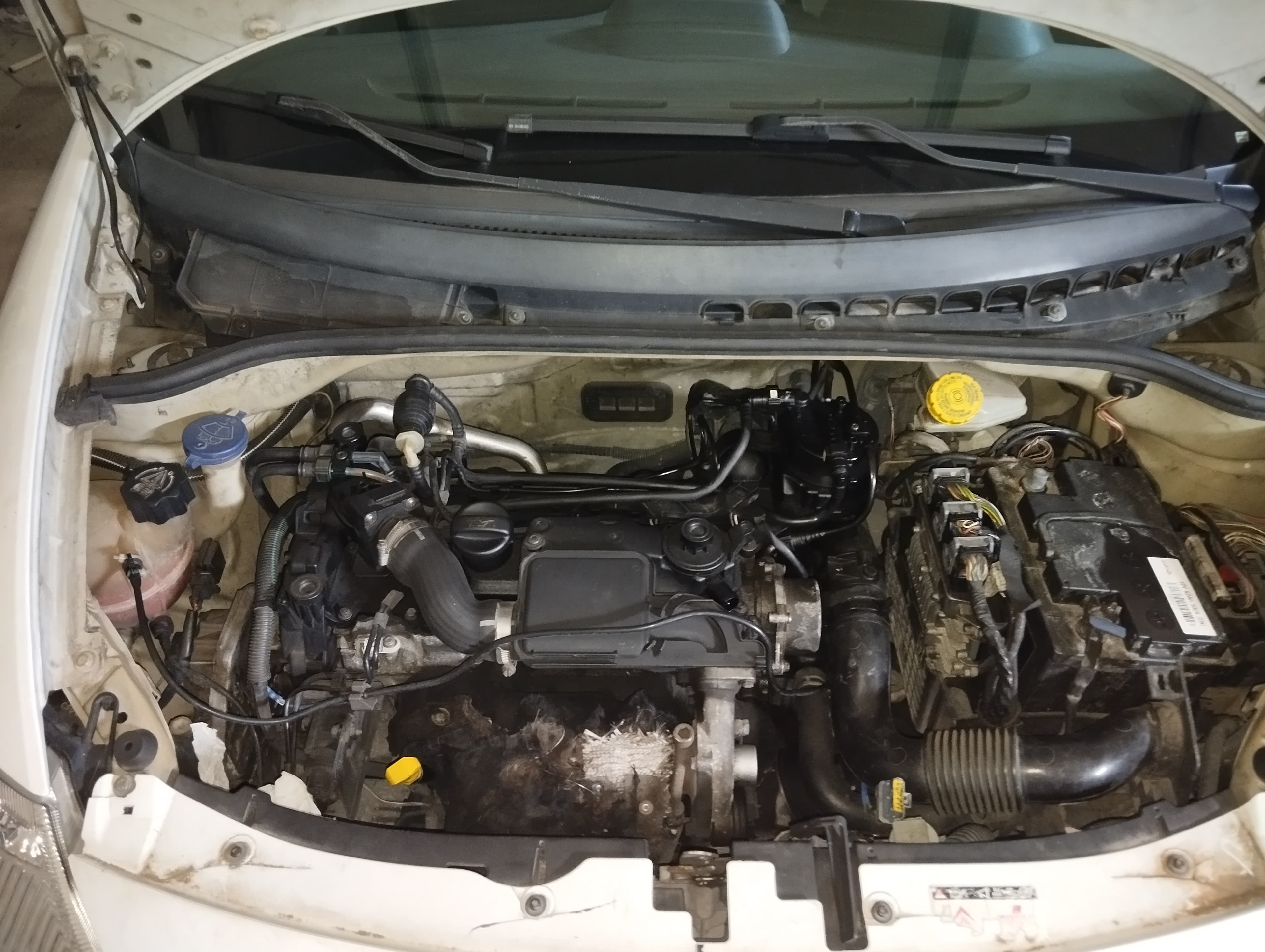 Citroën C3 1.4 HDi · Ano 2003 — image 5